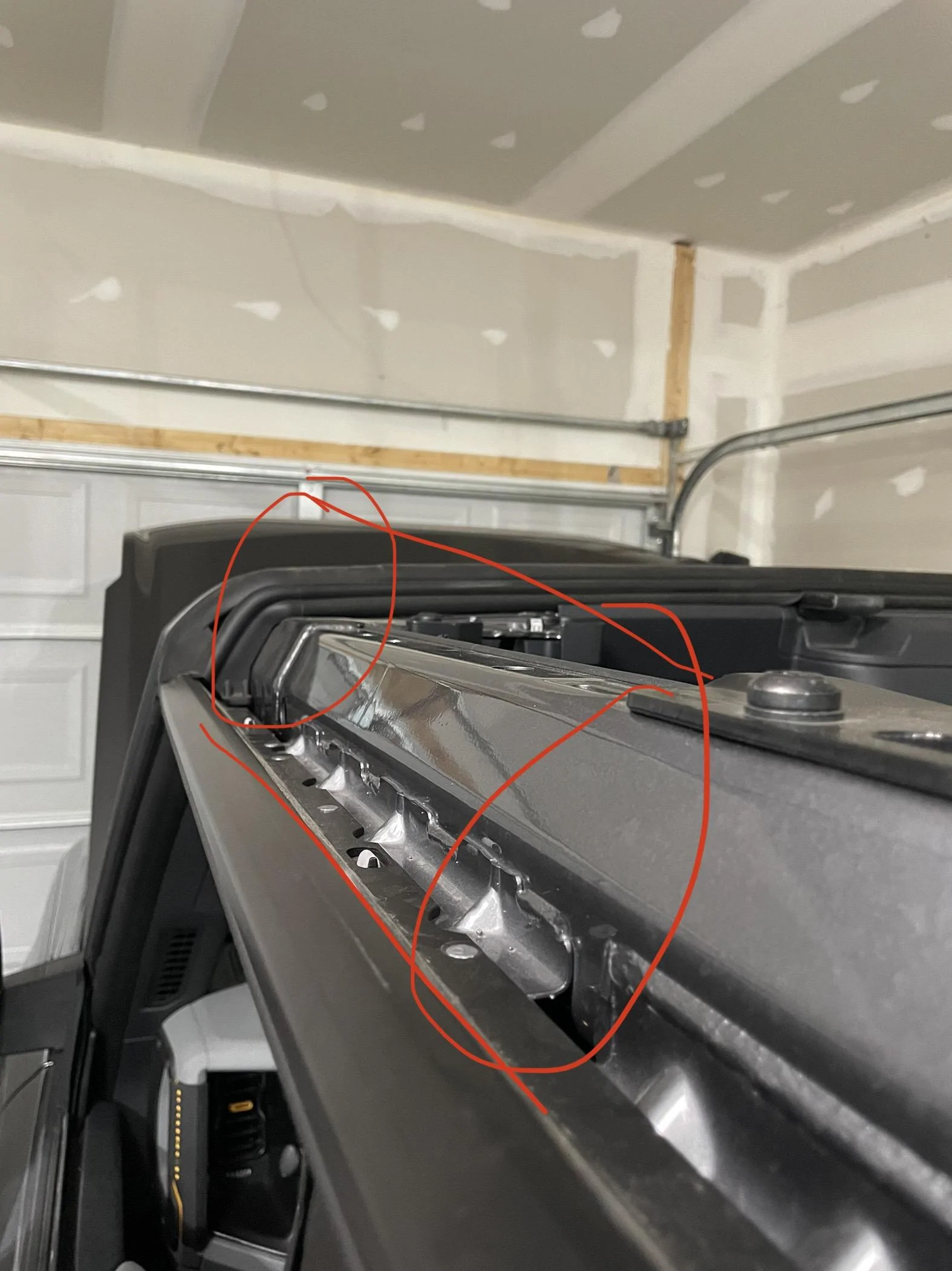 Ford Bronco Attention MIC Hard Top Owners - Wind Noise Reduction Hack ACF027C5-8BB4-4292-B17E-E97F113A99AA