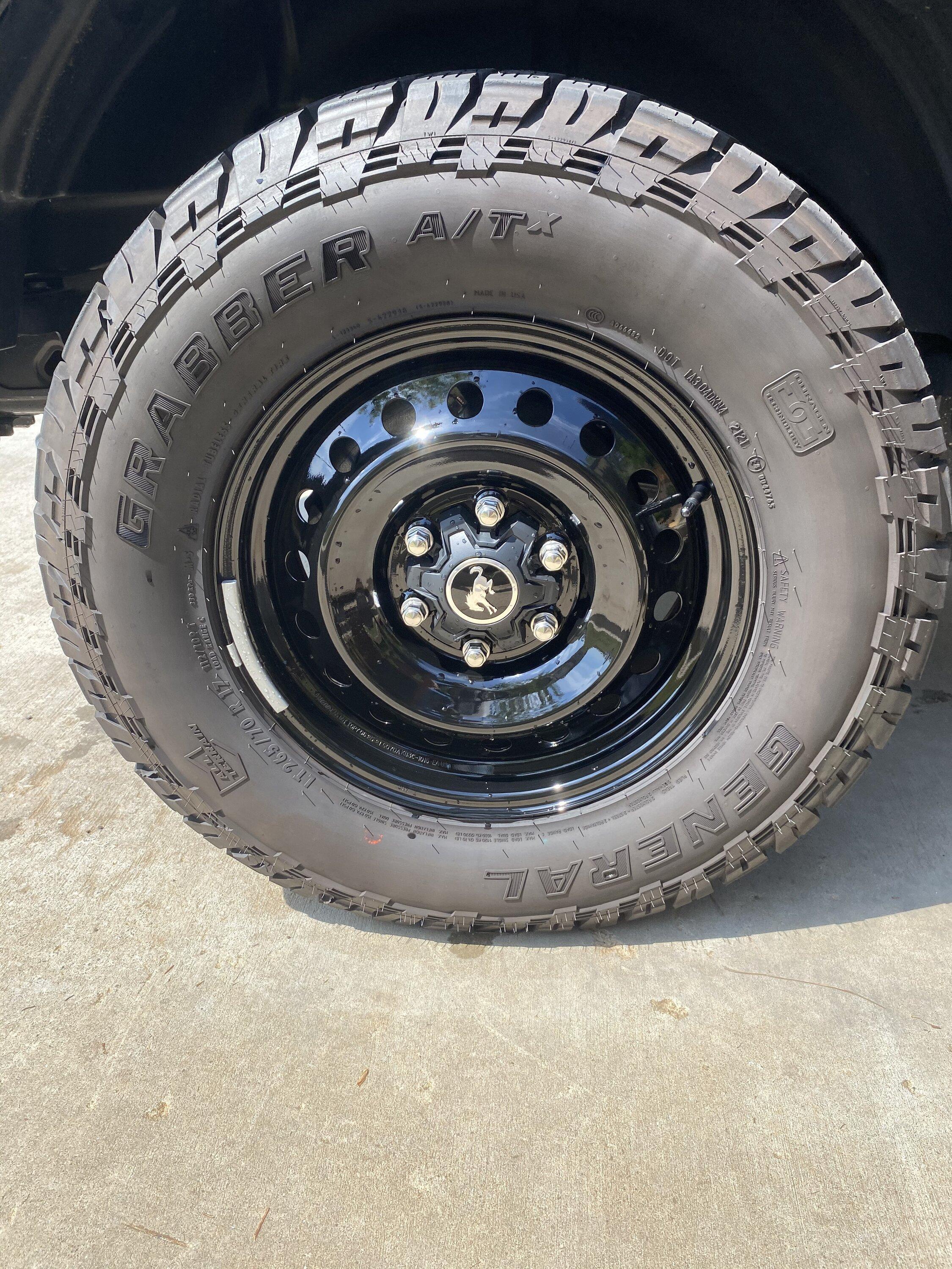 Ford Bronco 5 Black Diamond Wheels/Tires A6F86F4B-811F-4BEF-ACB2-1E71F1A7282A