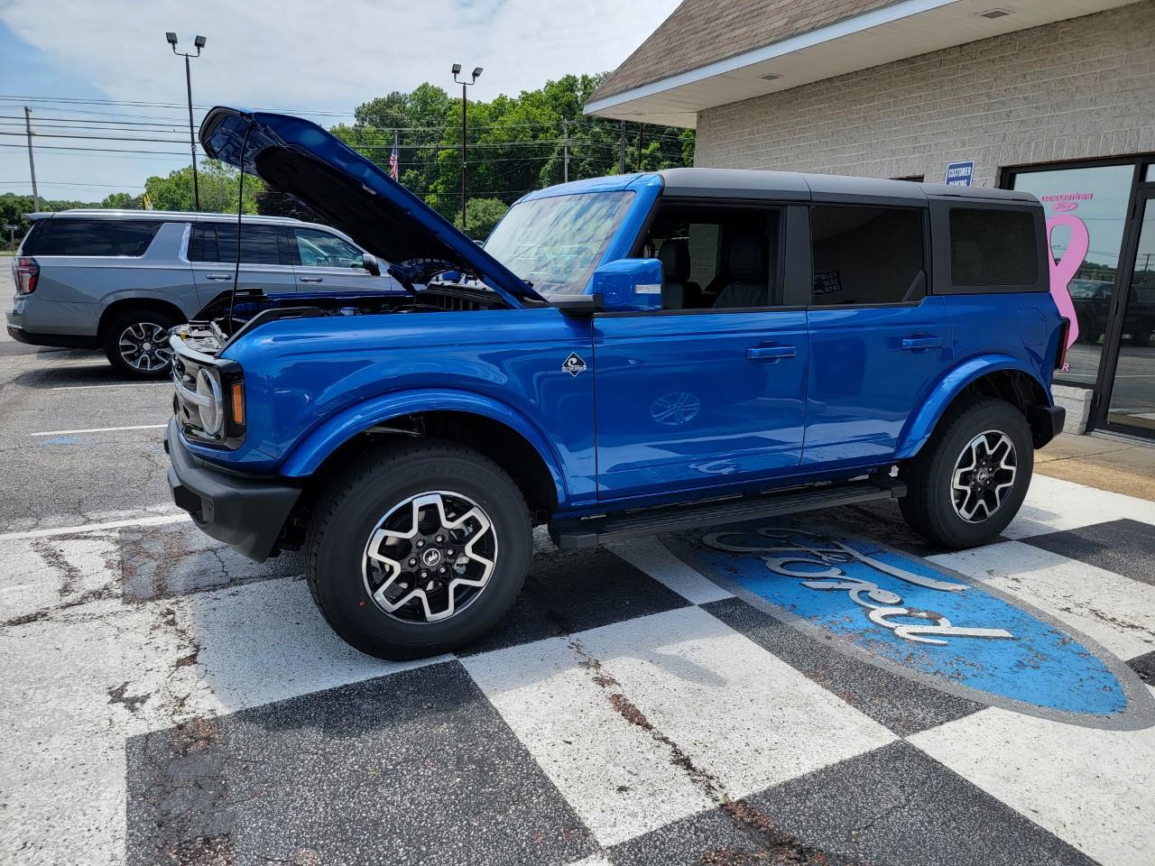 Bronco 1.jpg