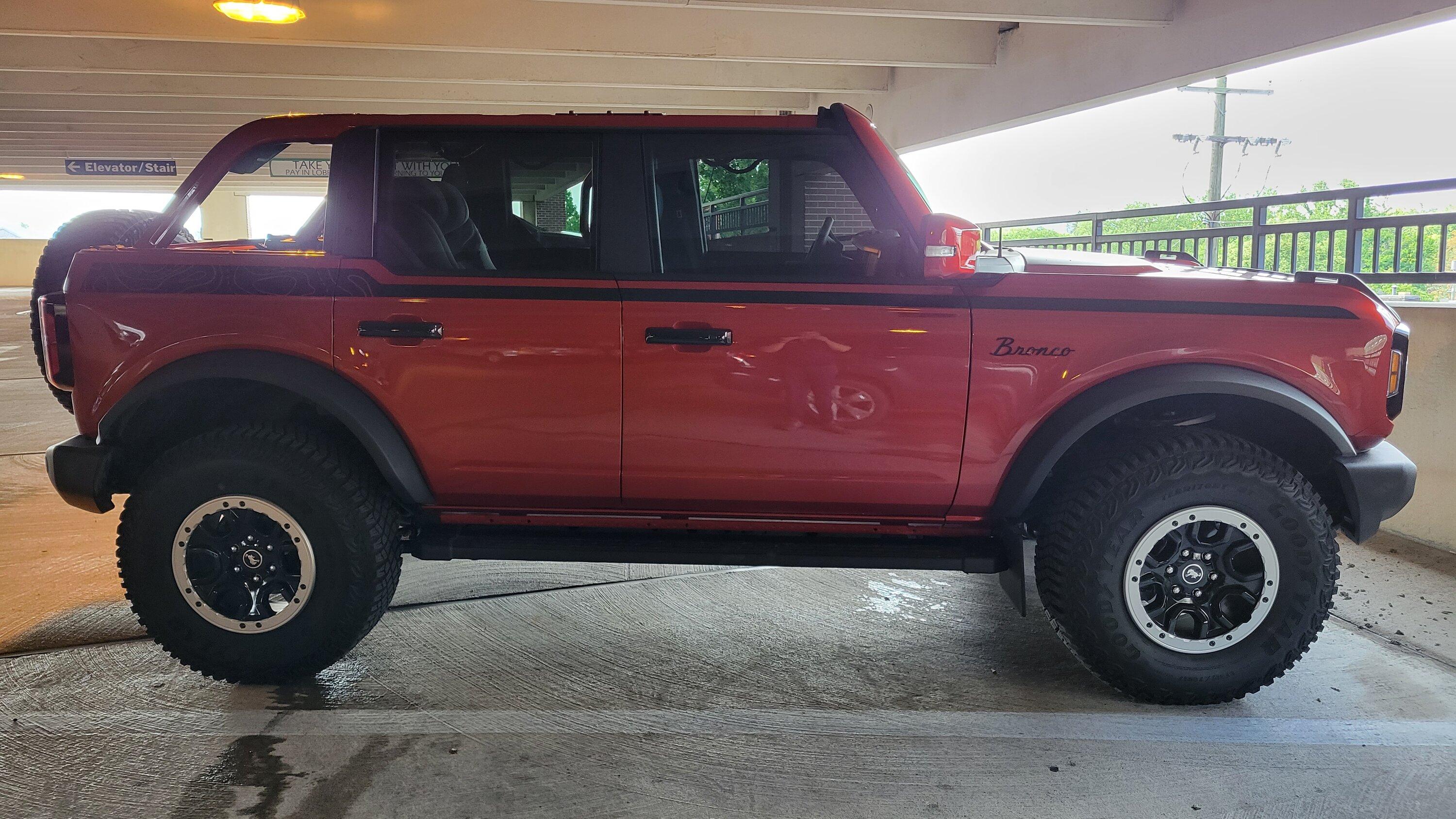 Ford Bronco HOT PEPPER RED Bronco Club 20220608_094711