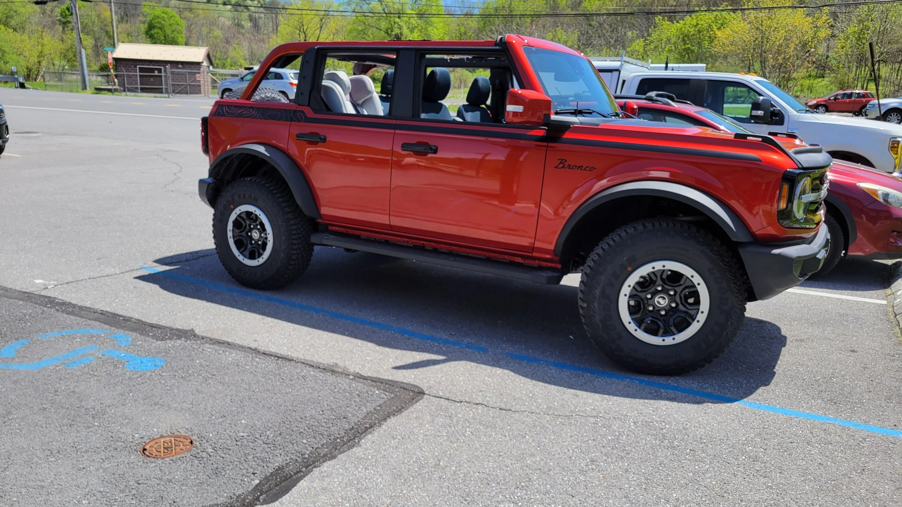 Ford Bronco HOT PEPPER RED Bronco Club 20220510_122528