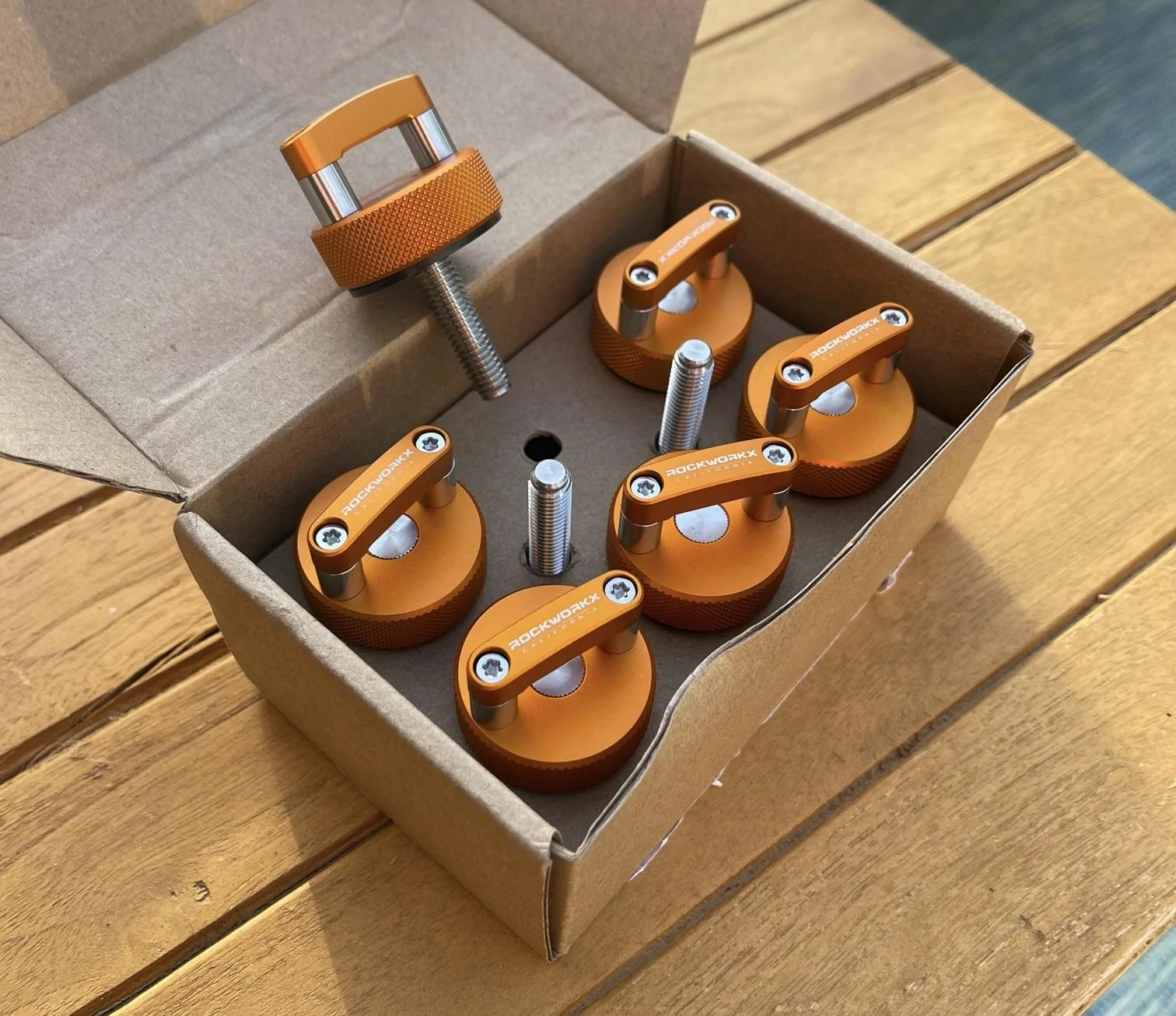 Ford Bronco Rockworkx hard top bolts installed. Removable by hand 5F0F4DCD-FBA3-49B3-B458-931773E31823_1_201_a