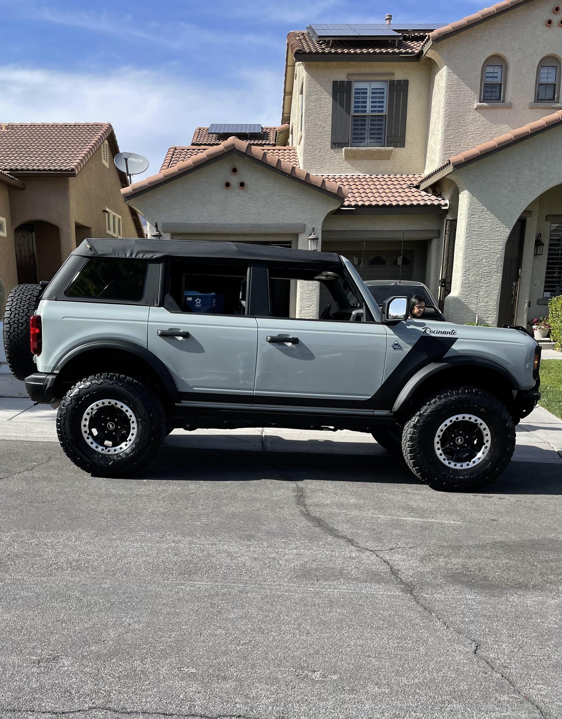 Ford Bronco Bestop Trektop Slantback Soft Top (Replaced Factory Soft Top)- Great!! .. Love it!! .. but be careful.. Pros & Cons Review 43F67DB9-AD63-461C-8FC8-834C7544422E