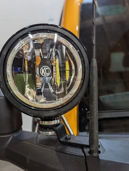 Ford Bronco KC Daylighter install + <warning> about their brackets PXL_20220608_041812303.PORTRAIT