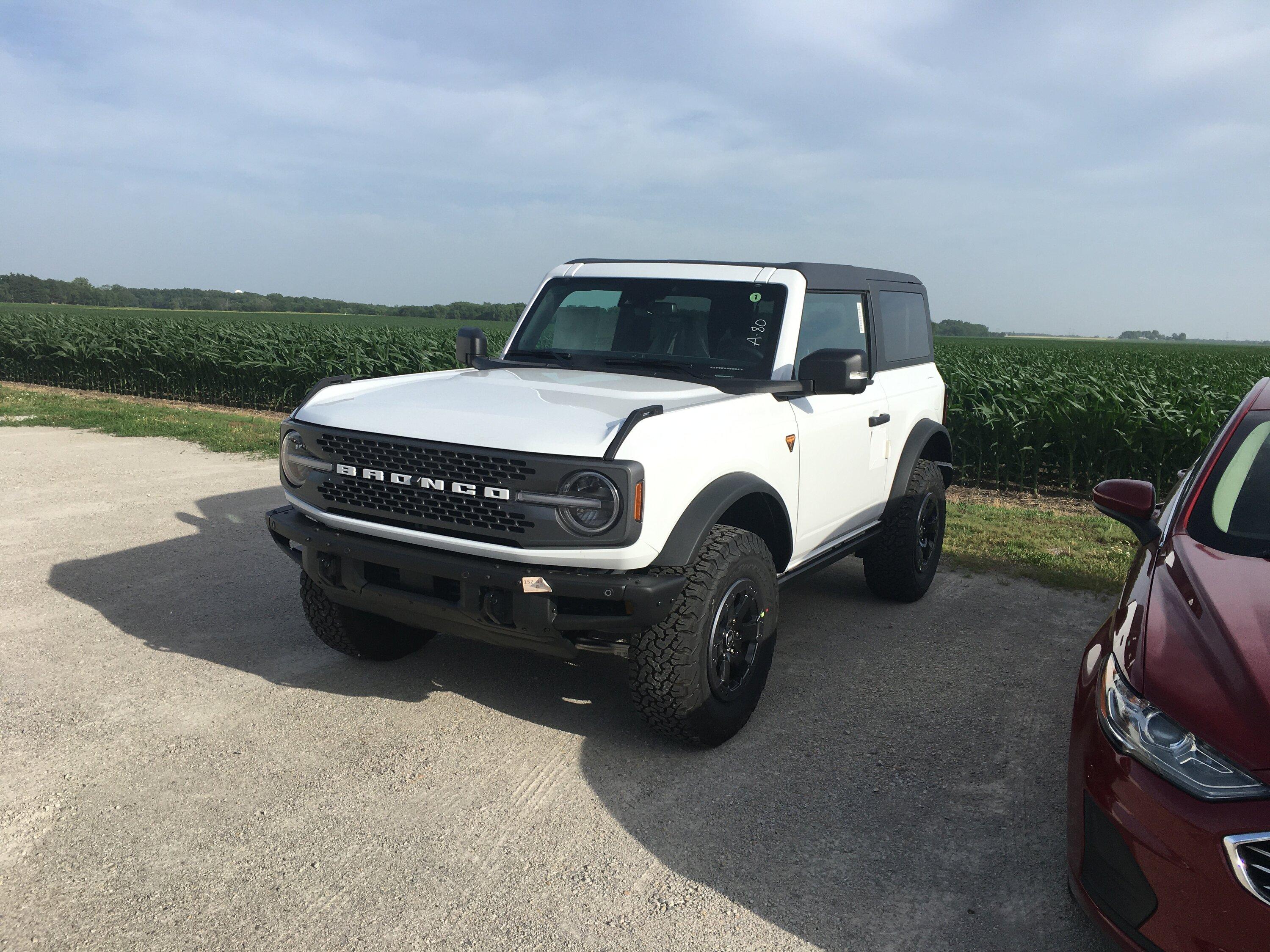 Ford Bronco 05/30/2022 Build Week Group B077BEB8-5948-43CD-8144-6B2F49D34B36
