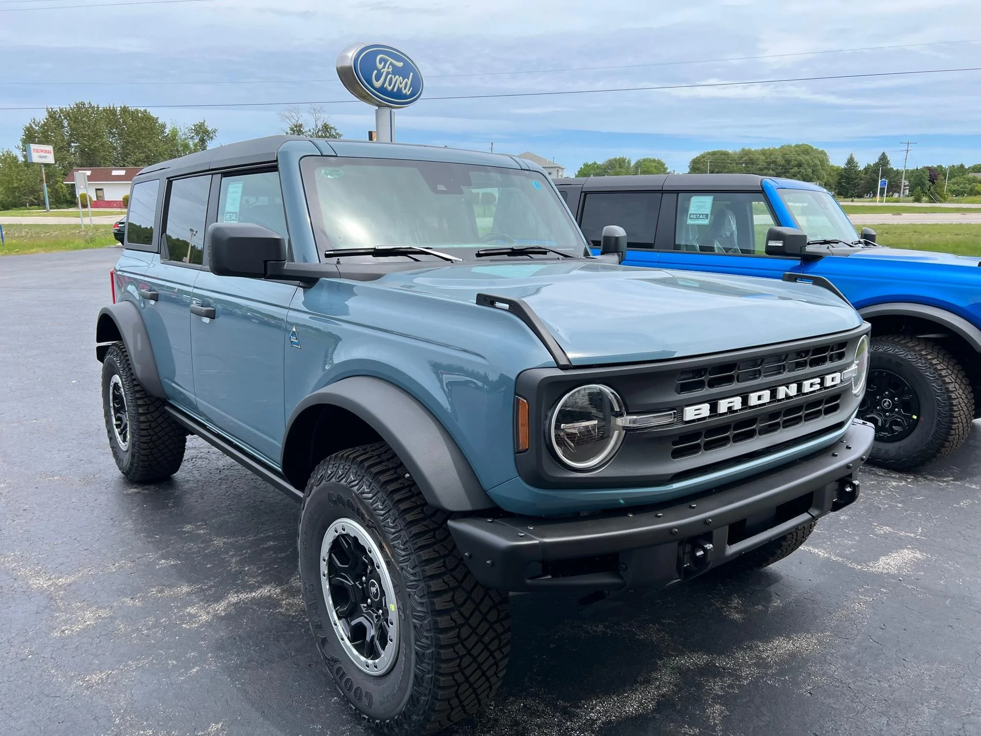 Ford Bronco 05/30/2022 Build Week Group IMG_5538