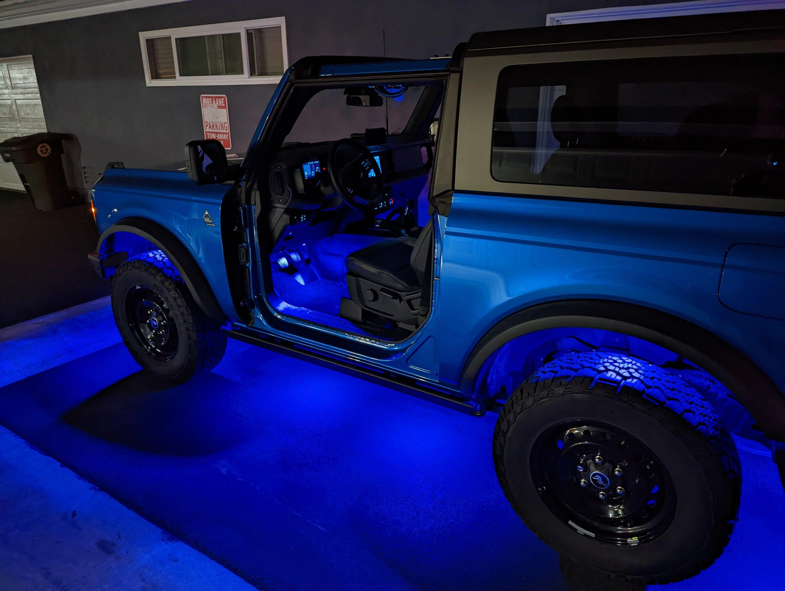 Ford Bronco Anyone installed Rock lights? PXL_20220616_051358818