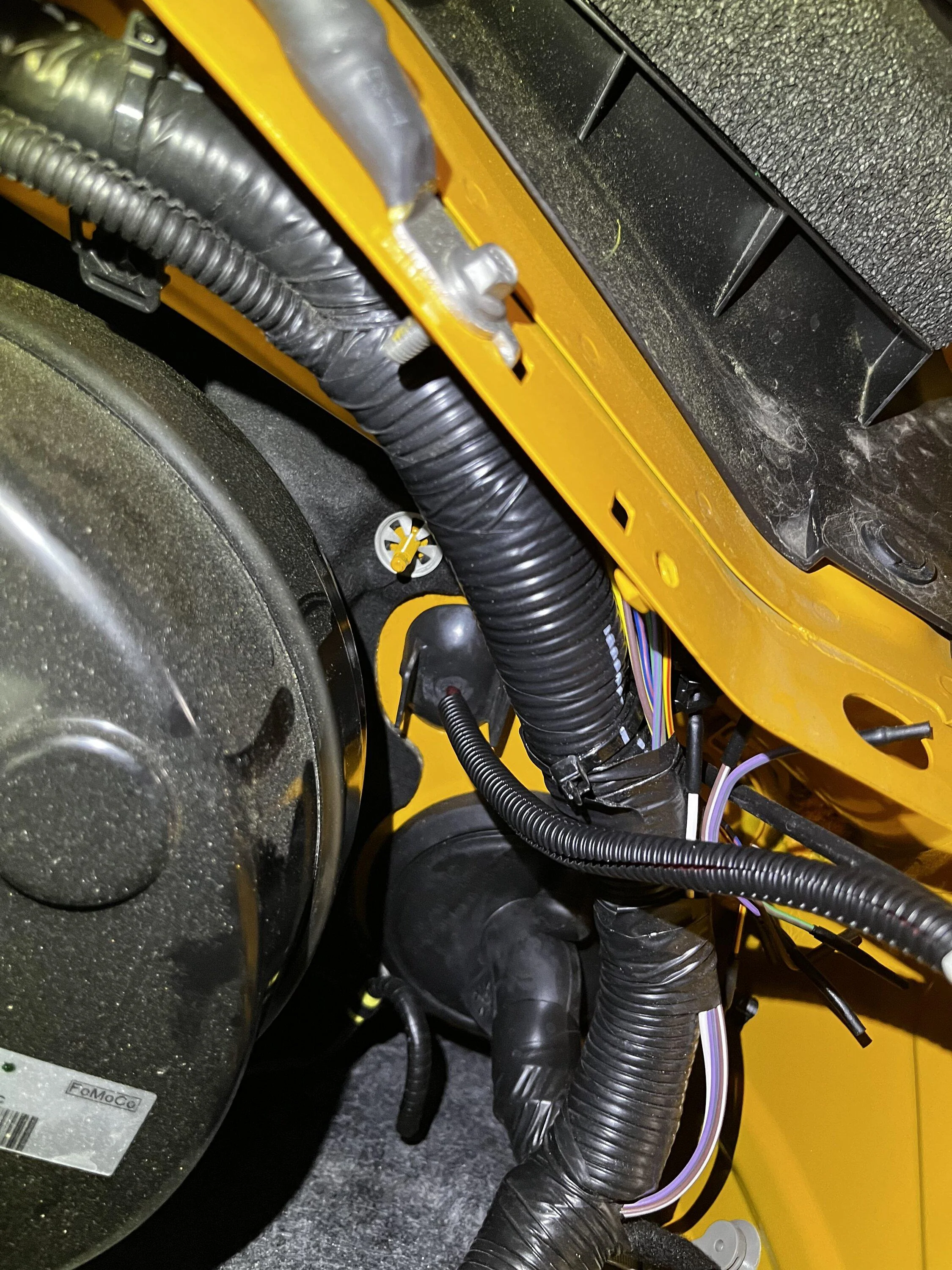 Ford Bronco Kicker Key Amp 200.4 Install DIY Video - Do this first! 01865E63-8A82-46EE-97E0-FBE17FDF8C49