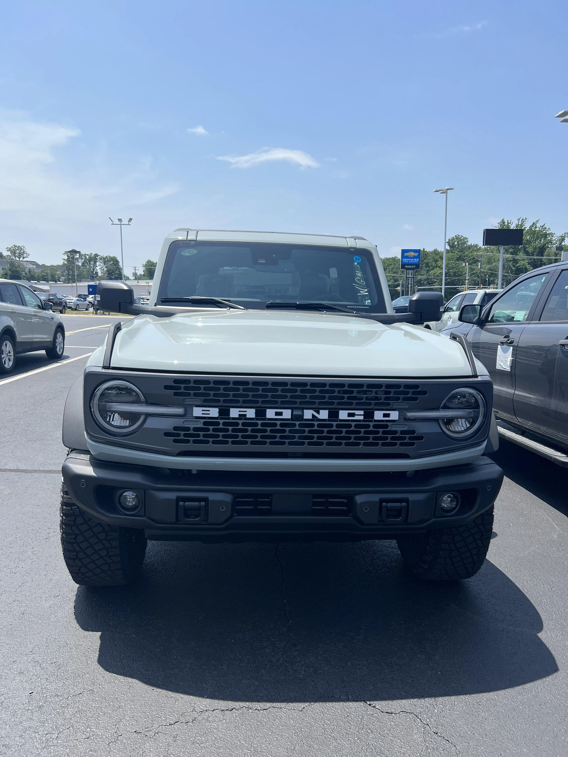 Ford Bronco 05/30/2022 Build Week Group 180A0244-8683-4358-818D-5791AC52E373