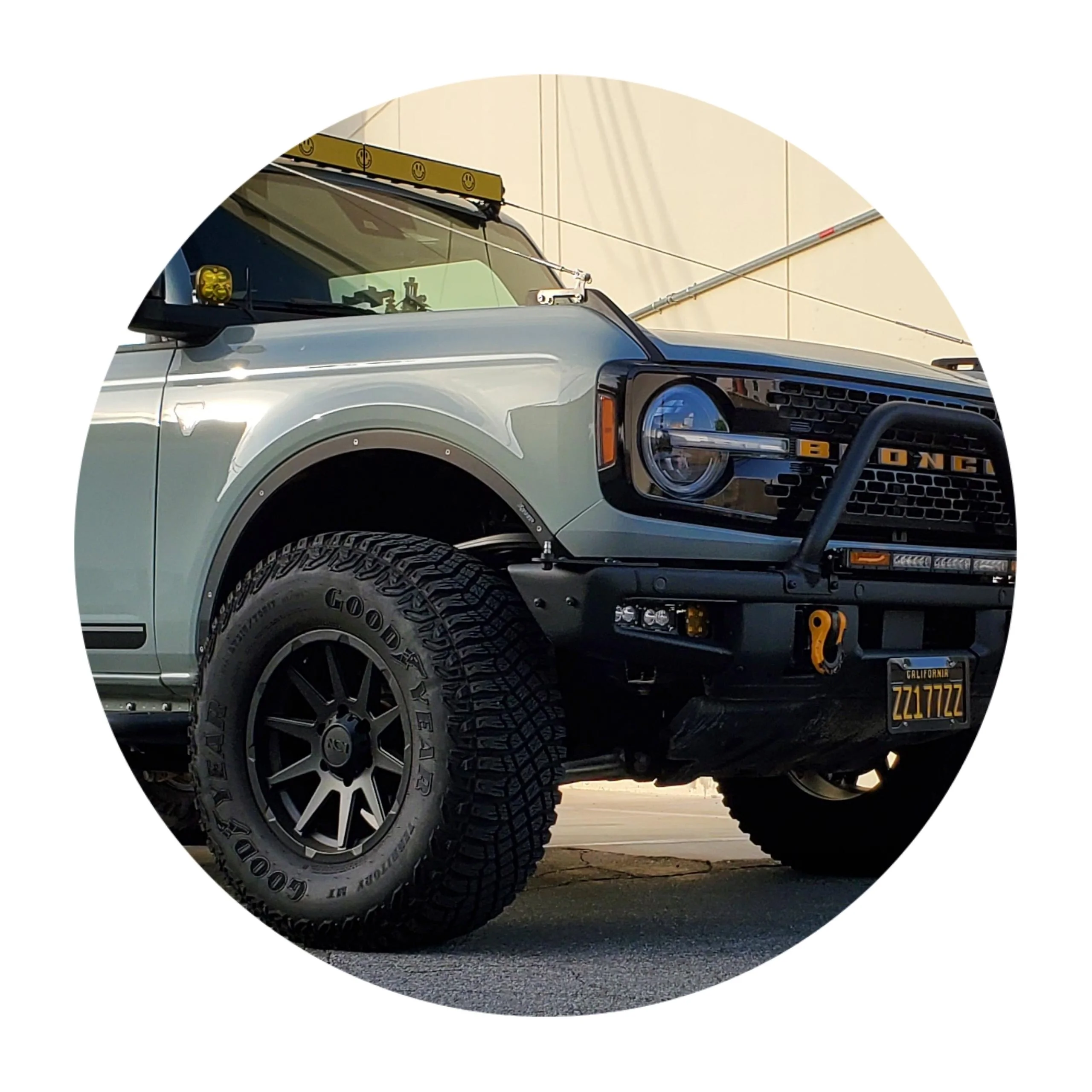 Ford Bronco Limb Risers Install PhotoGrid_Plus_1655432201616