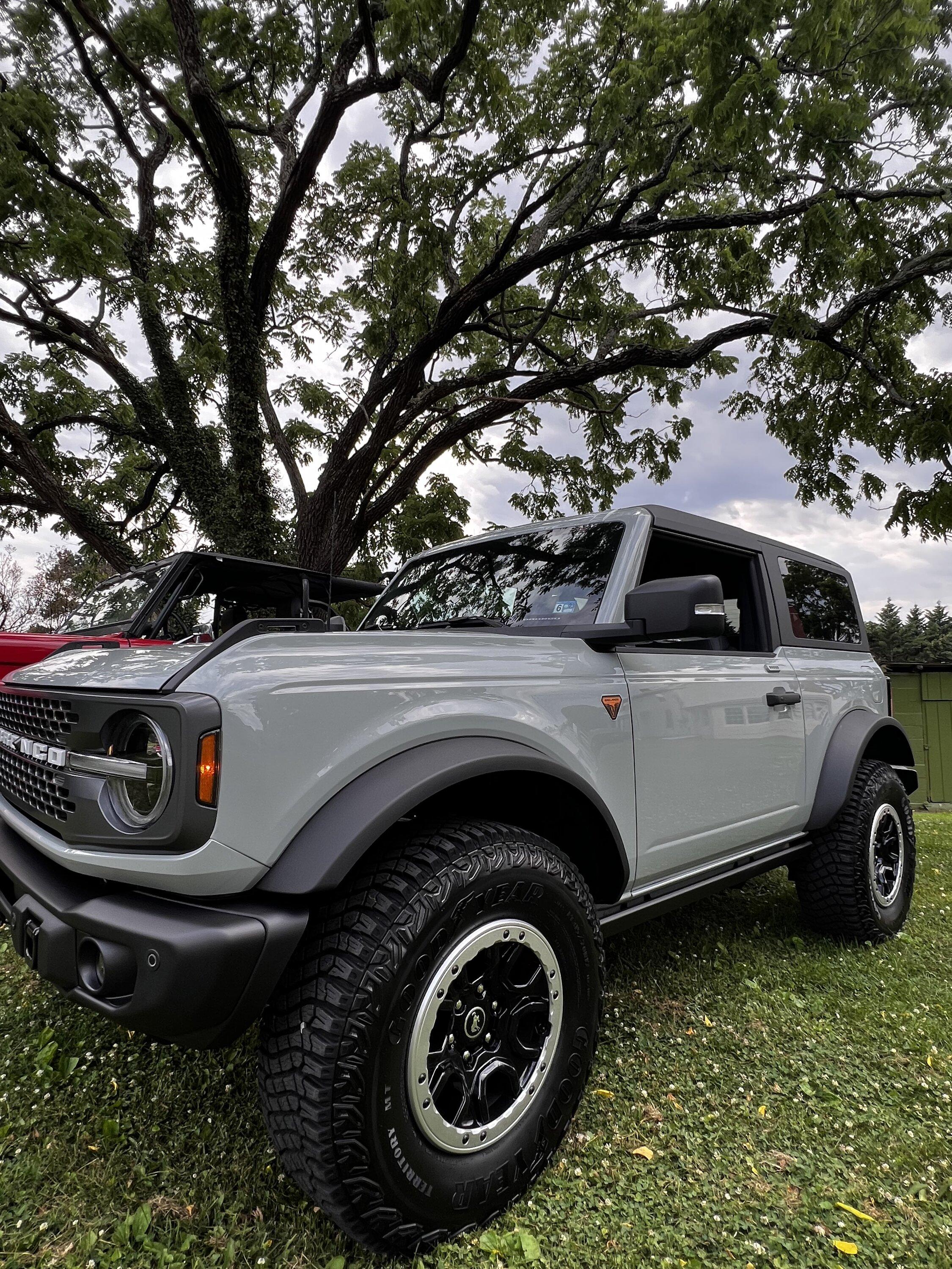 Ford Bronco 05/30/2022 Build Week Group FFF0810F-BECC-42FF-BA38-000BC87D0DE0