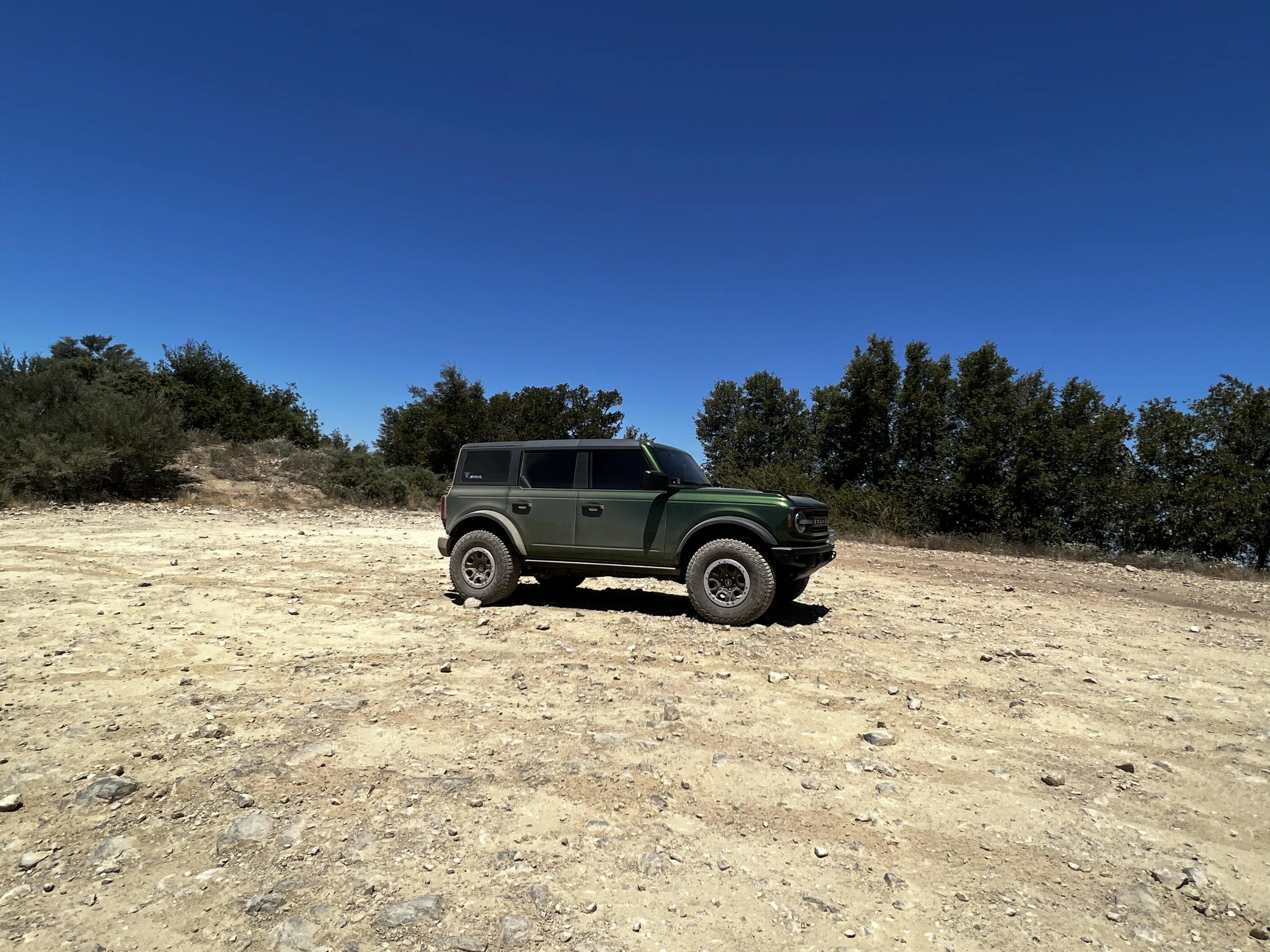 Ford Bronco ERUPTION GREEN Bronco Club 5325D413-0B2A-4A0E-9853-16CCB0A0DC7D
