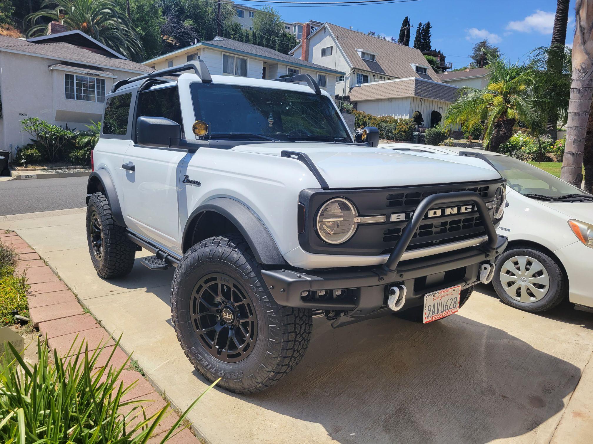 Ford Bronco Ultimate Black Diamond Non-Sasquatch pics thread 20220618_143810