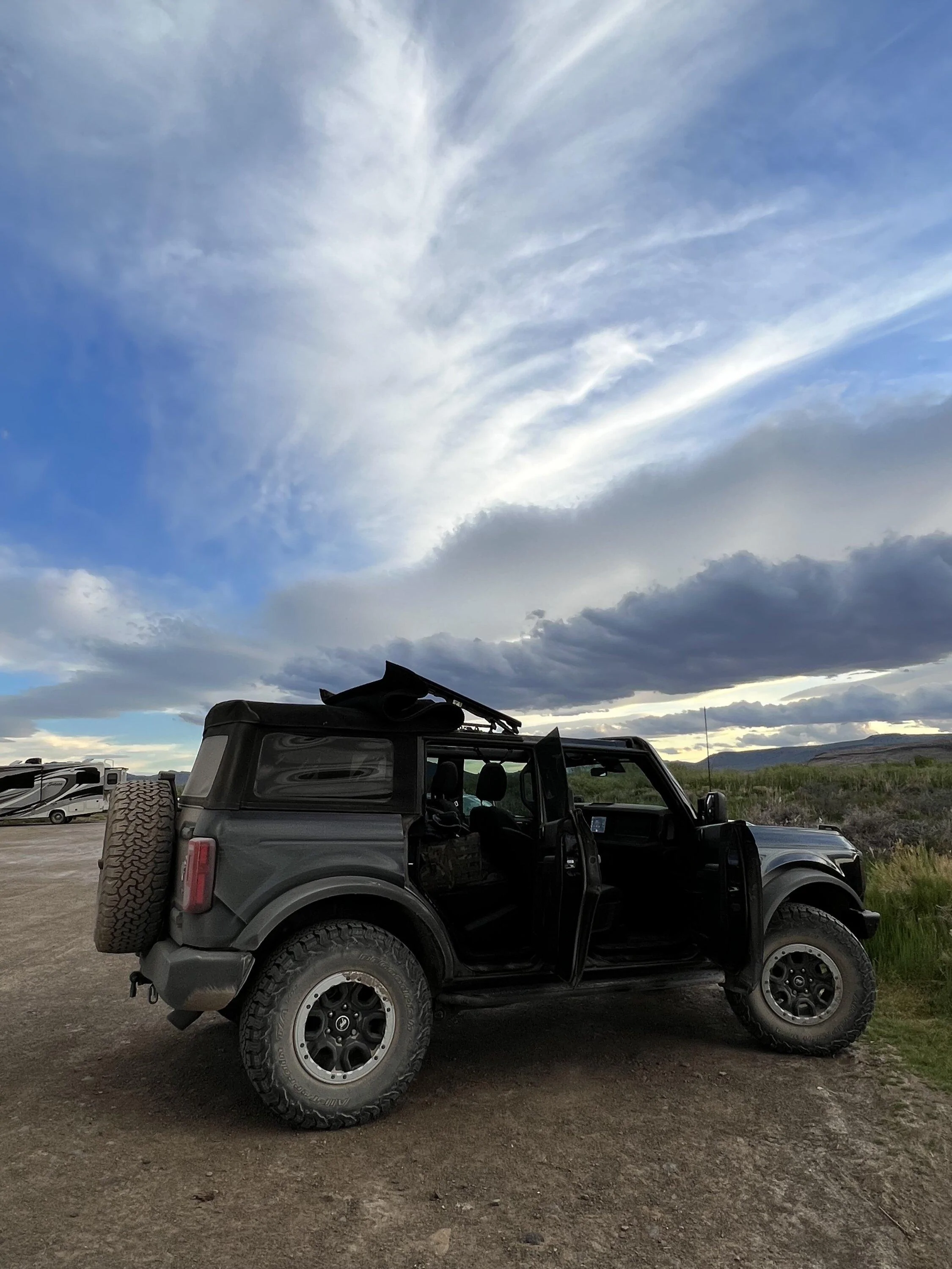 Ford Bronco Camping XCDK9PKIQ0mOU%8nOtc0kQ
