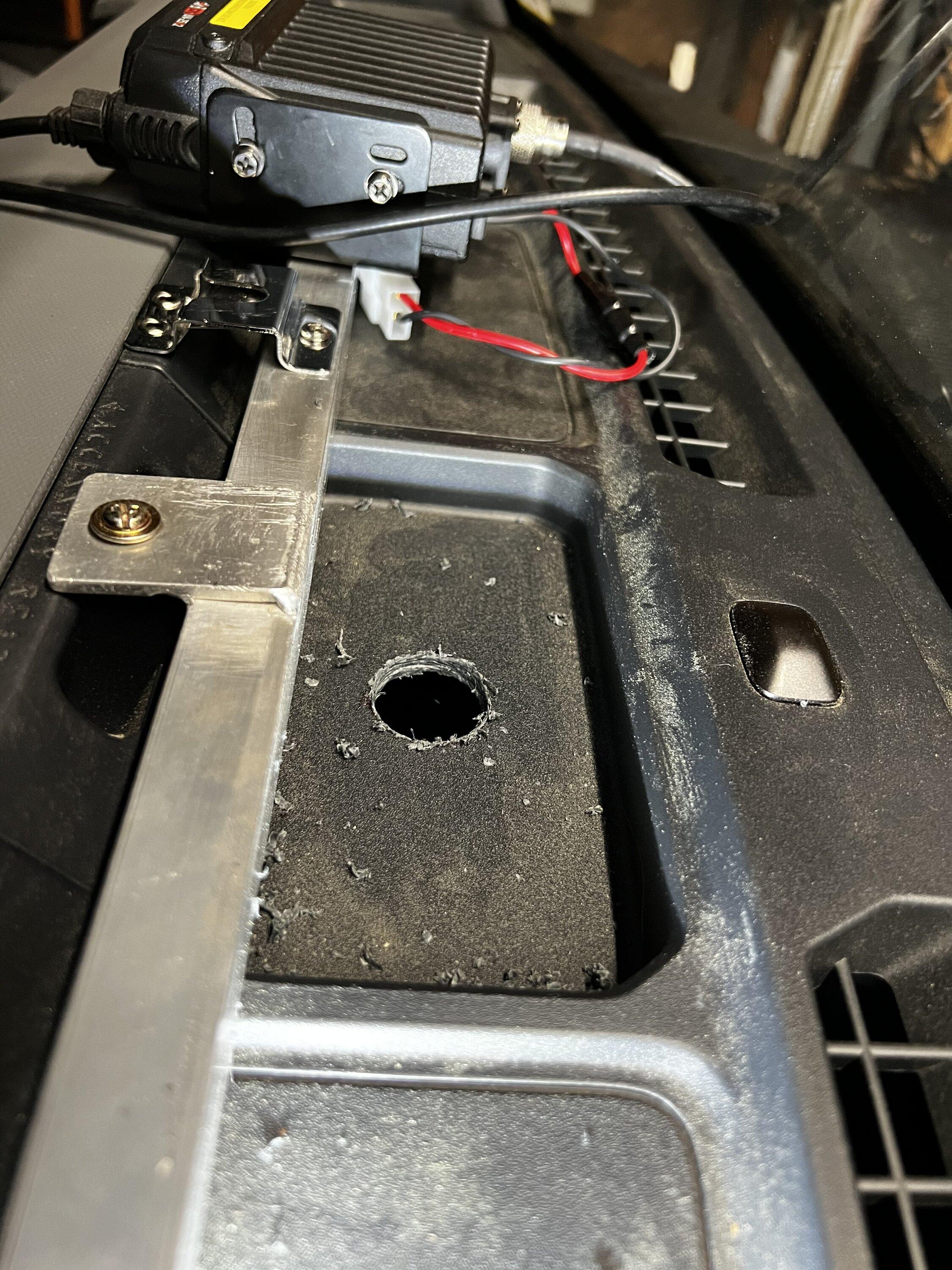 Ford Bronco Dashboard USB Ports on Non-Lux Bronco E5922240-ACF4-4692-895C-01138E9730BF
