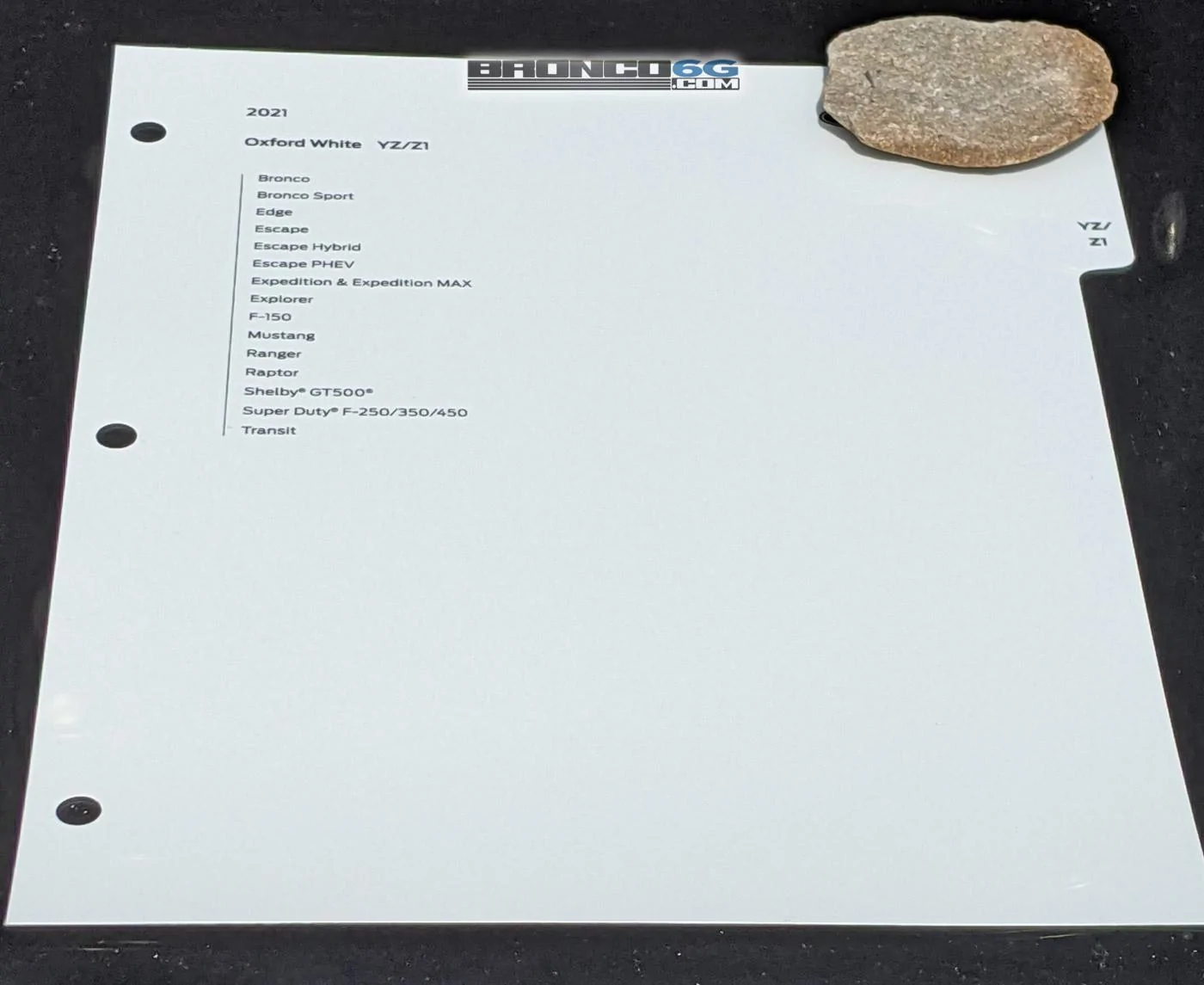 Ford Bronco Official Paint Samples / Swatches For 2021 Ford Bronco Have Arrived. Cactus Gray = Jet Fighter Gray outdoor-oxford-white-paint-sample-swatch-2021-ford-bronco