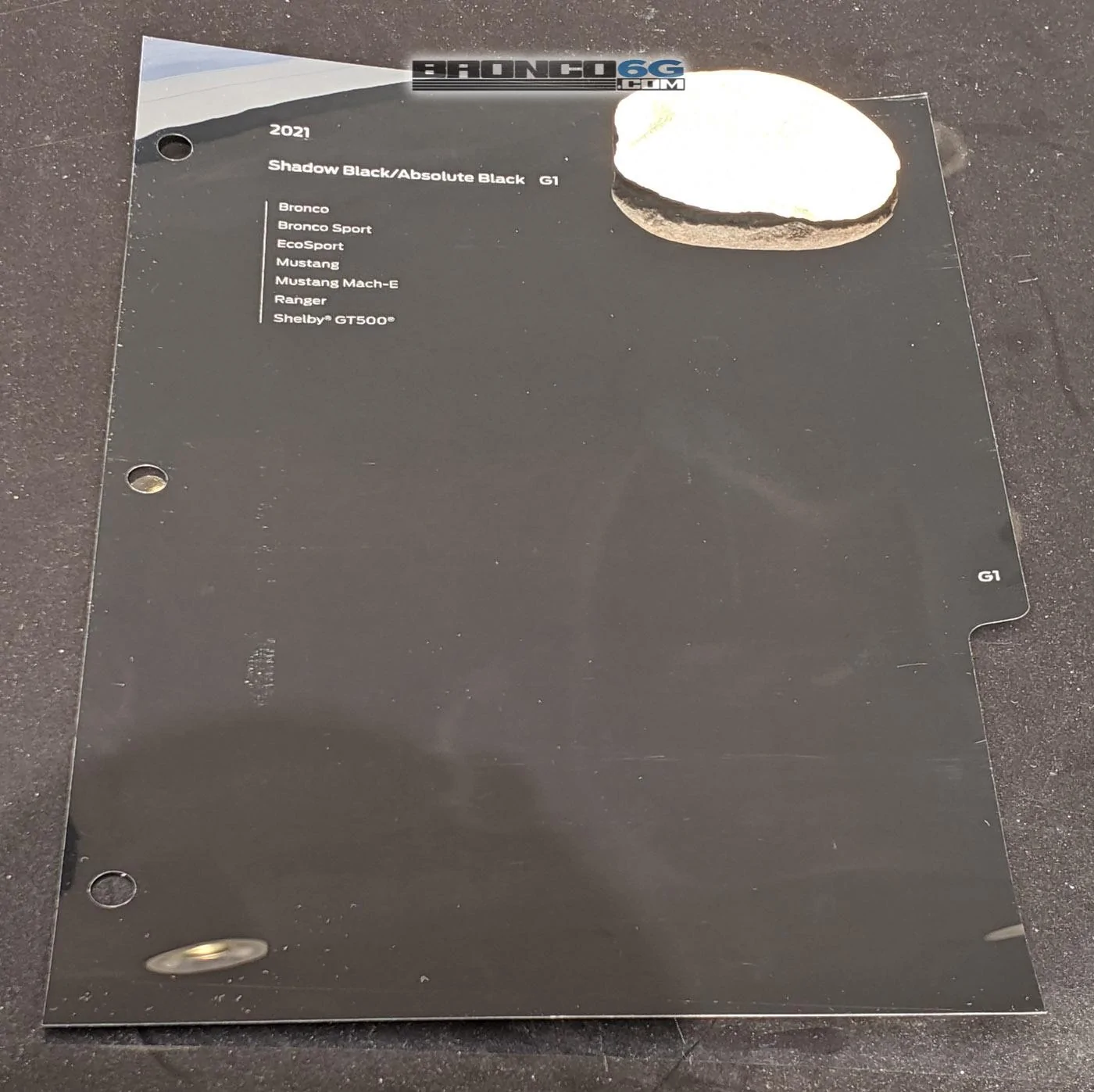Ford Bronco Official Paint Samples / Swatches For 2021 Ford Bronco Have Arrived. Cactus Gray = Jet Fighter Gray outdoor-shadow-black-paint-sample-swatch-2021-ford-bronco