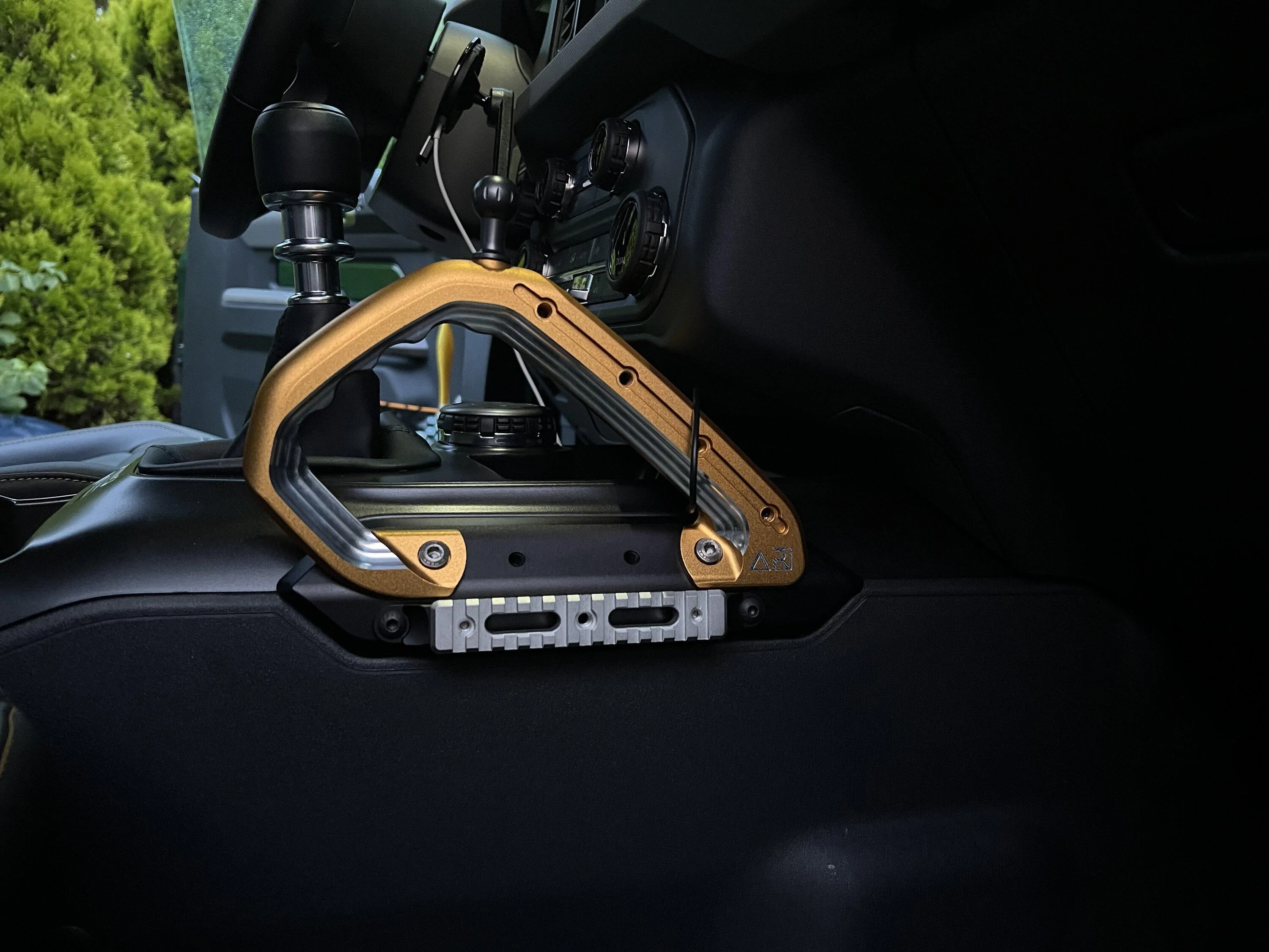 Ford Bronco AR | THE D   Modular Base Plate Accessory Mount 7440734D-29A3-4B62-8EC4-3FFBE06EB6CB