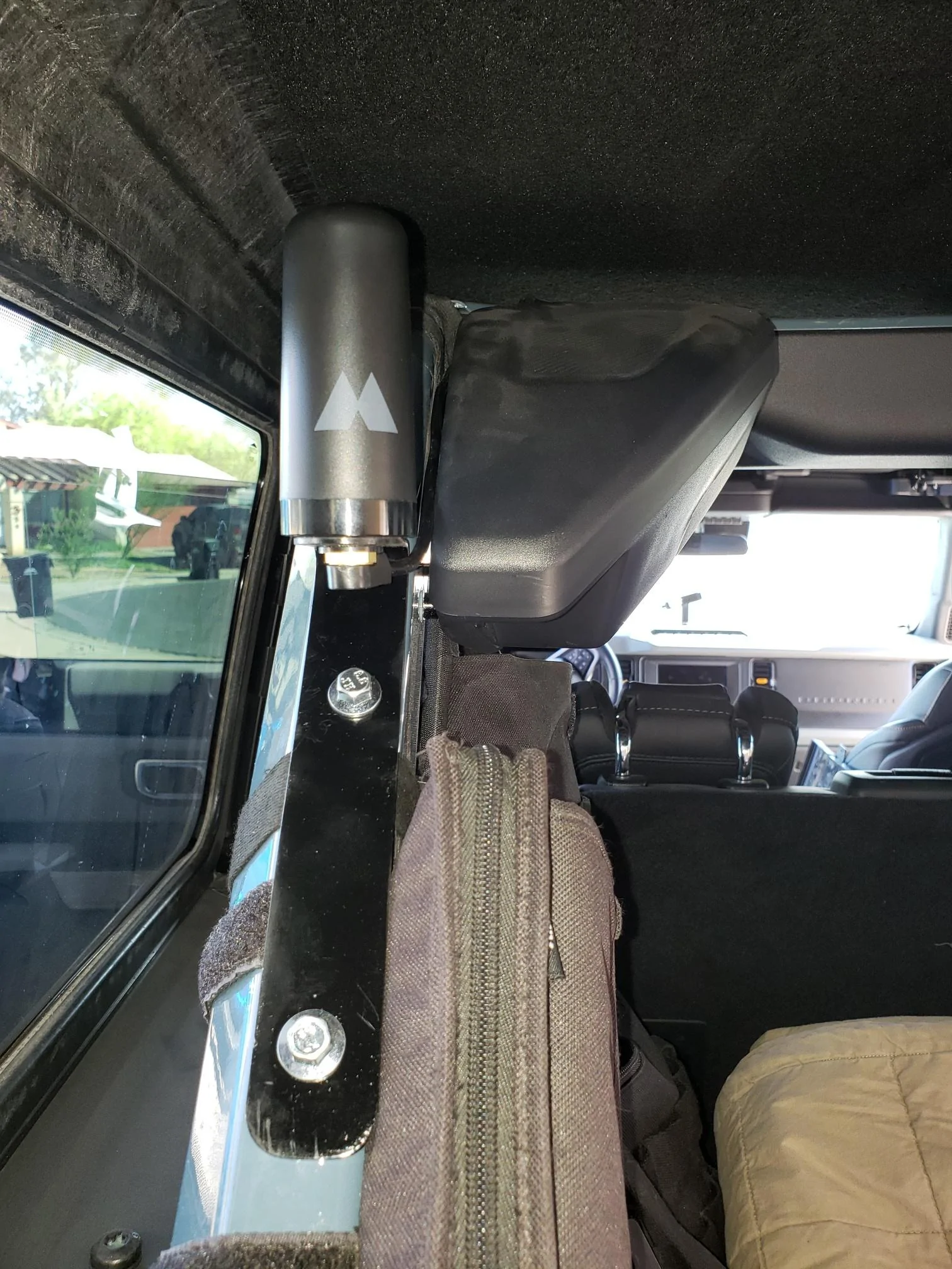 Ford Bronco Another GMRS radio install post?  Sure! Antenna