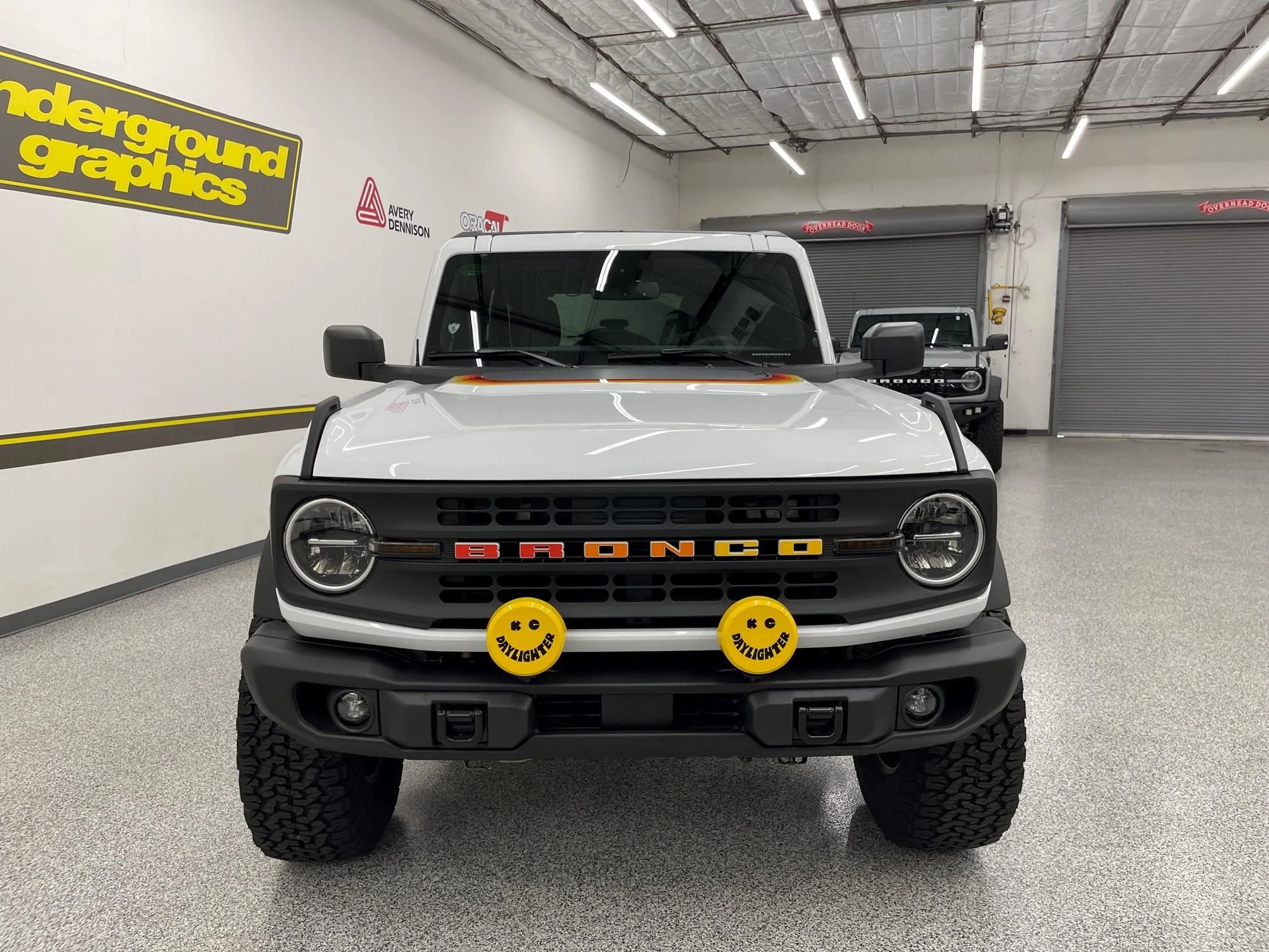 Ford Bronco Bronco Outfitter's retro themed White BD 2-door! White BD Retro 03
