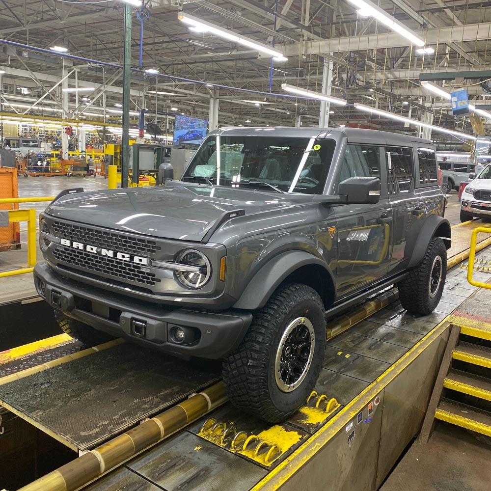 Ford Bronco 06/06/22 Build Week Group 548ED088-7288-4C0E-B542-952629E7EB48