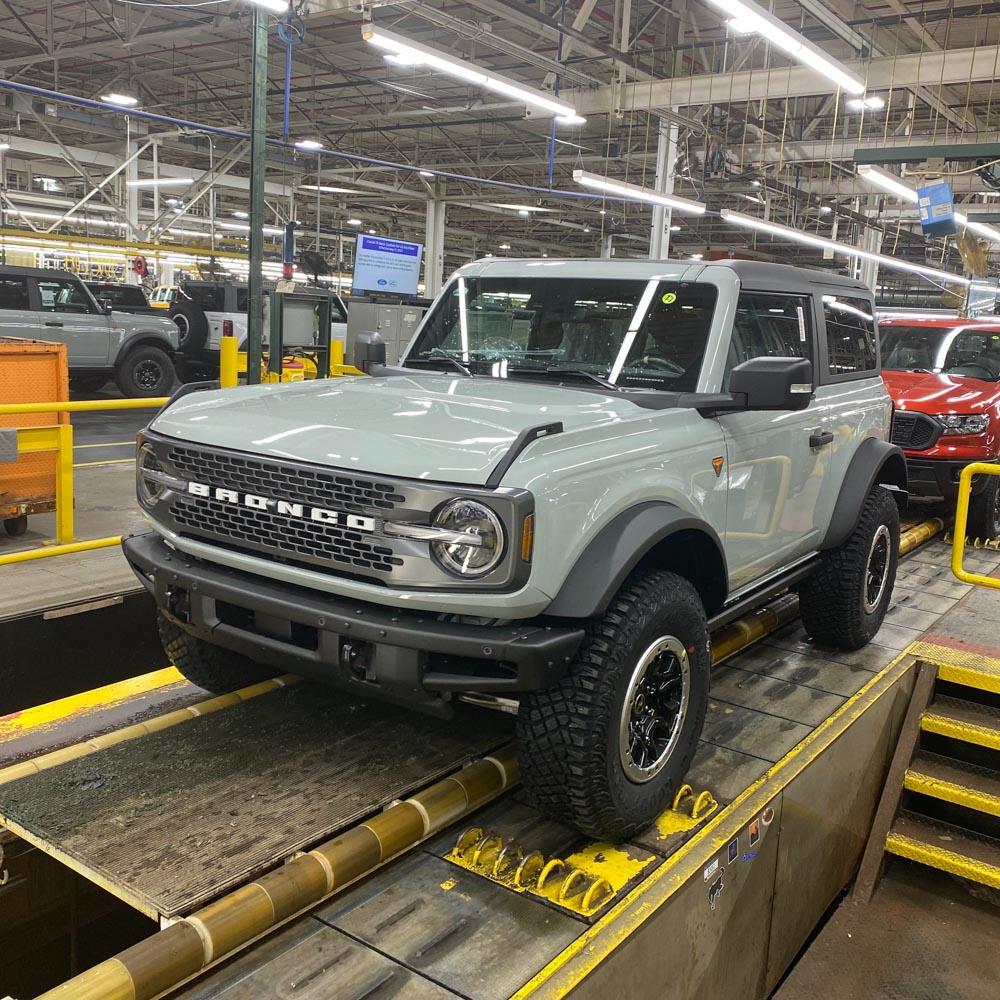 Ford Bronco 06/06/22 Build Week Group image