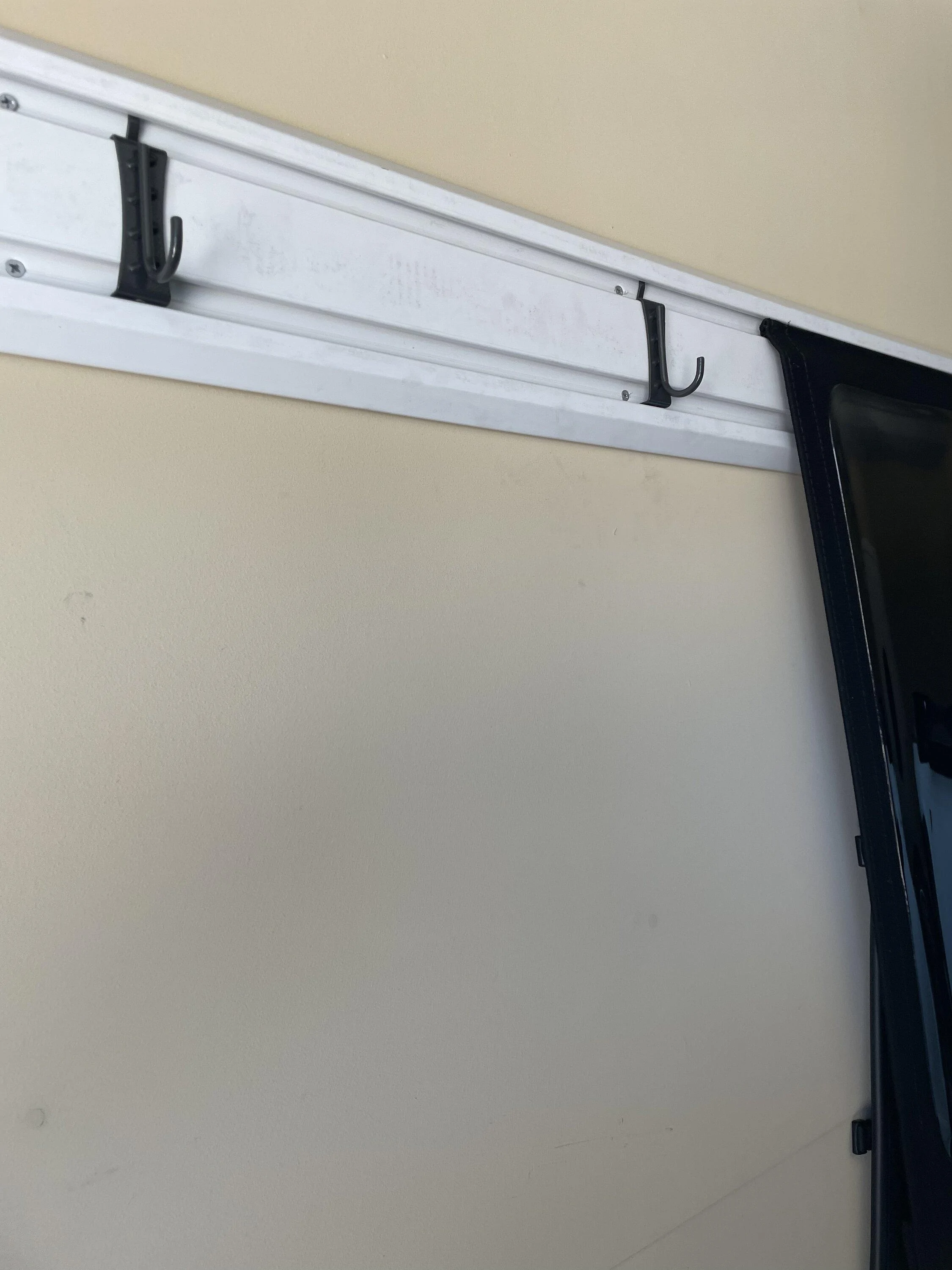 Ford Bronco Easy DIY Storage for soft top windows 1DA28B4C-987E-43D6-BAF9-B726DF9B3BE9
