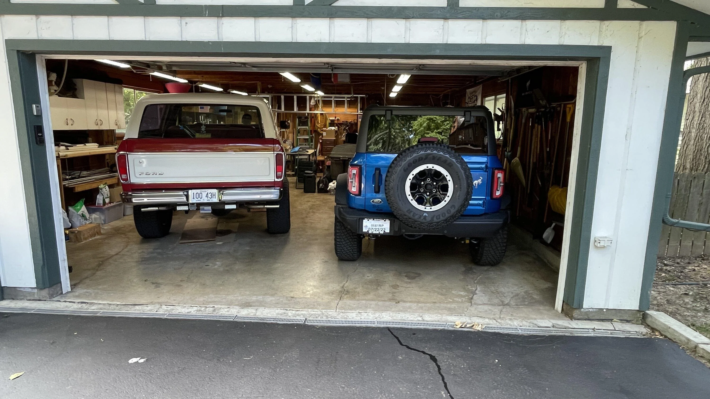 Ford Bronco 05/30/2022 Build Week Group IMG_2224