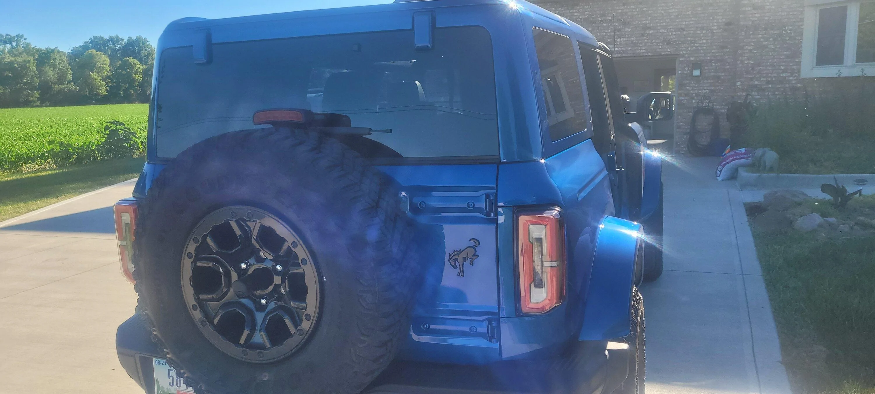 Ford Bronco LIGHTNING BLUE Bronco Club 16560228365715220826591207427829