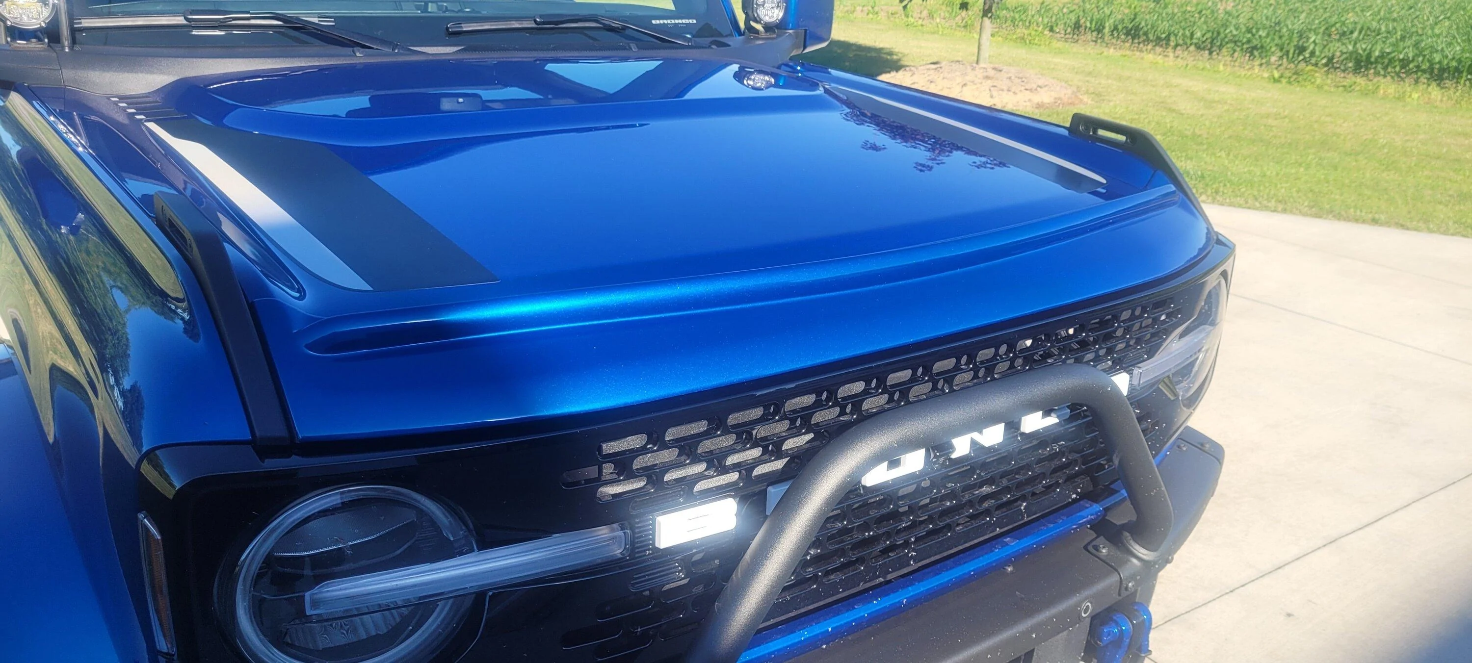 Ford Bronco LIGHTNING BLUE Bronco Club 16560229226613247980424979578278