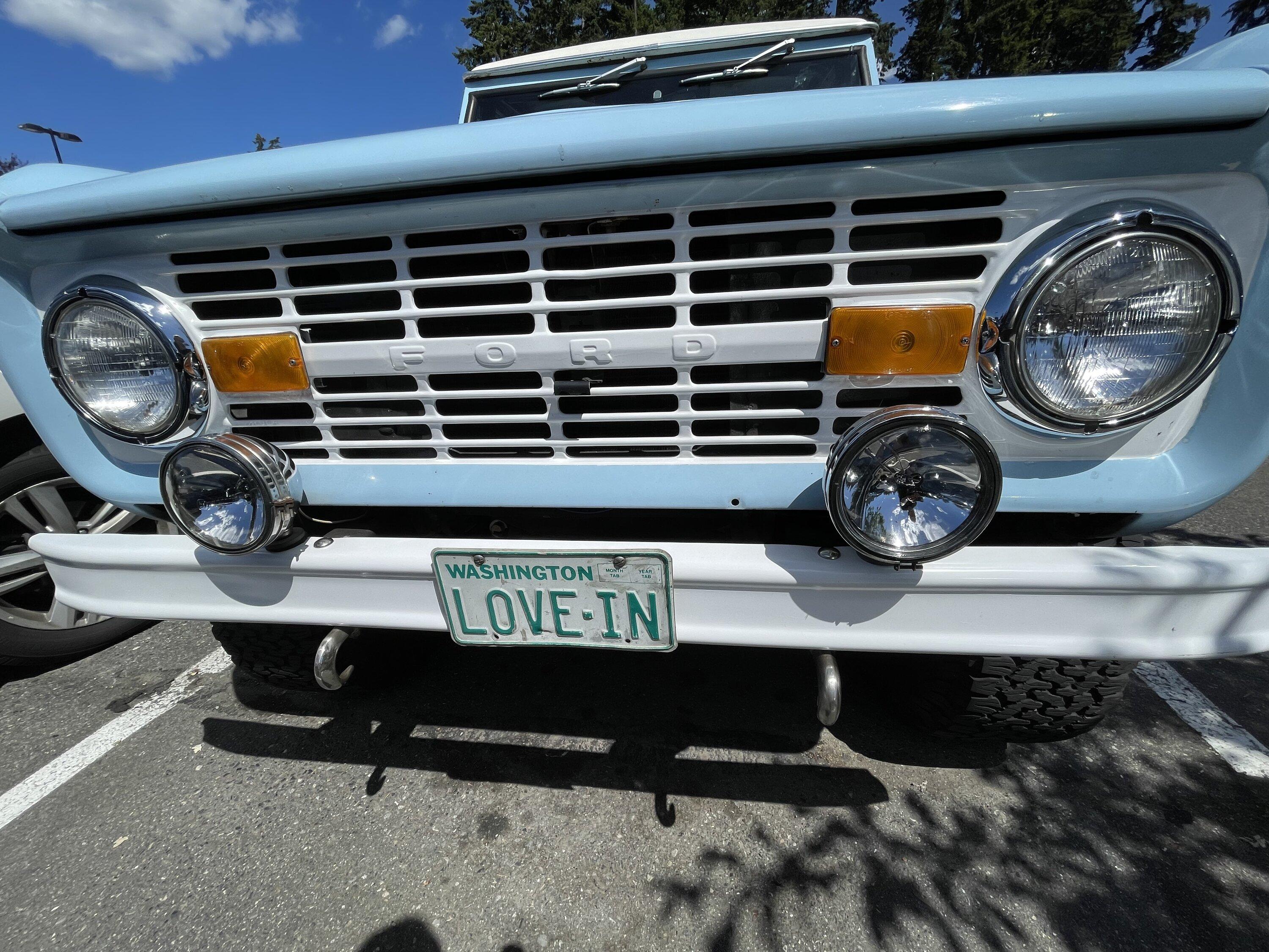Ford Bronco Someone old, something new, something cool, something blue IMG_9299