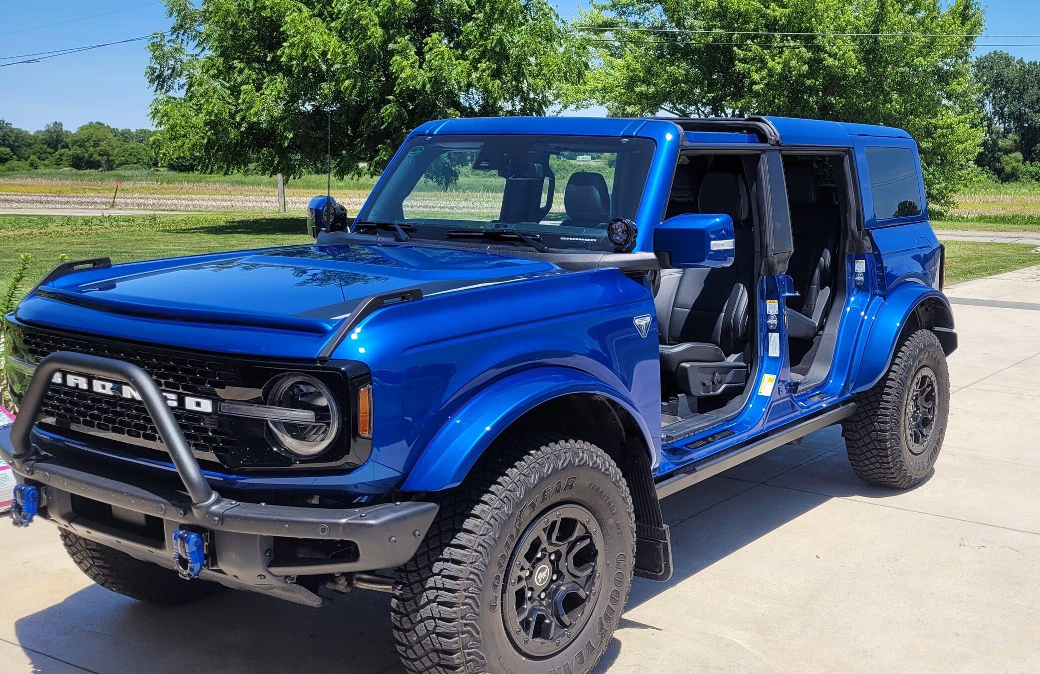 Ford Bronco LIGHTNING BLUE Bronco Club 20220619_142018