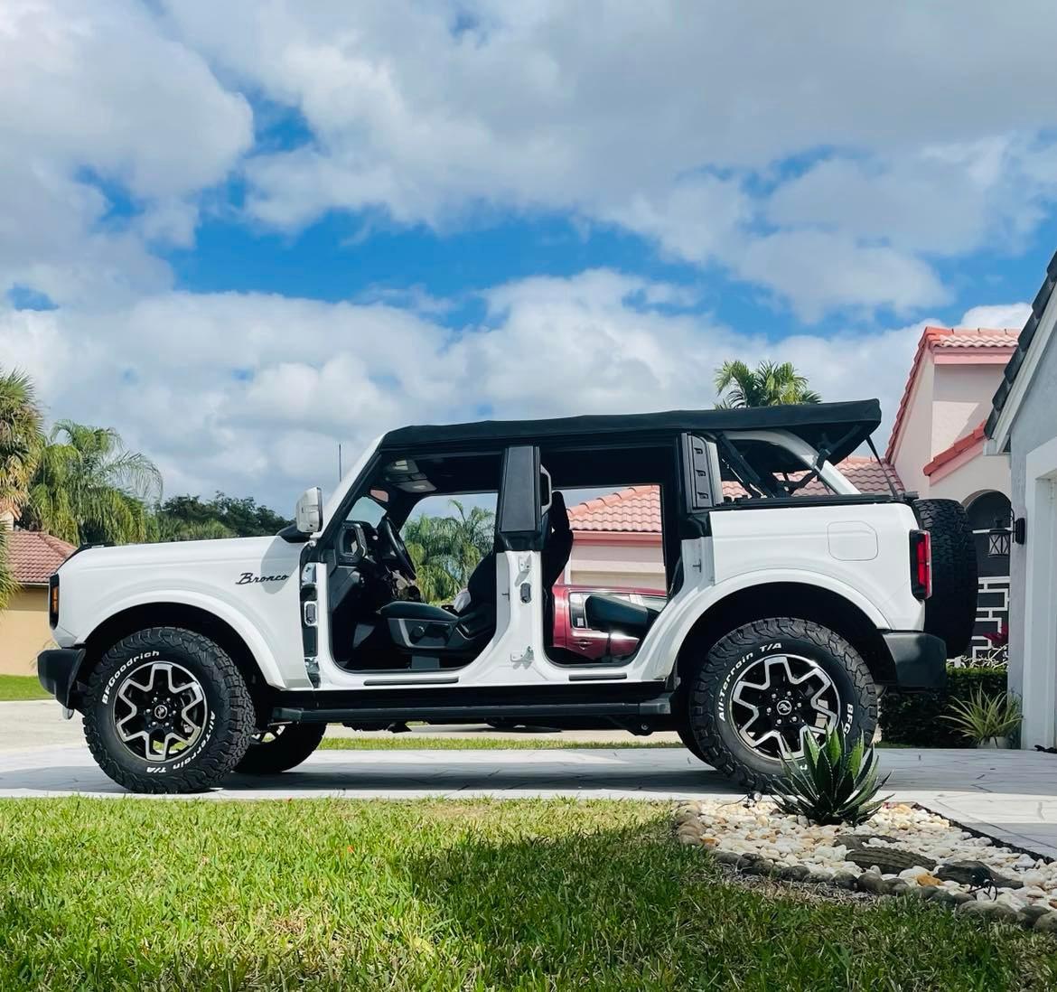 Ford Bronco Show 33's some love picture thread 277401390_349334727172048_8078168458365723710_n