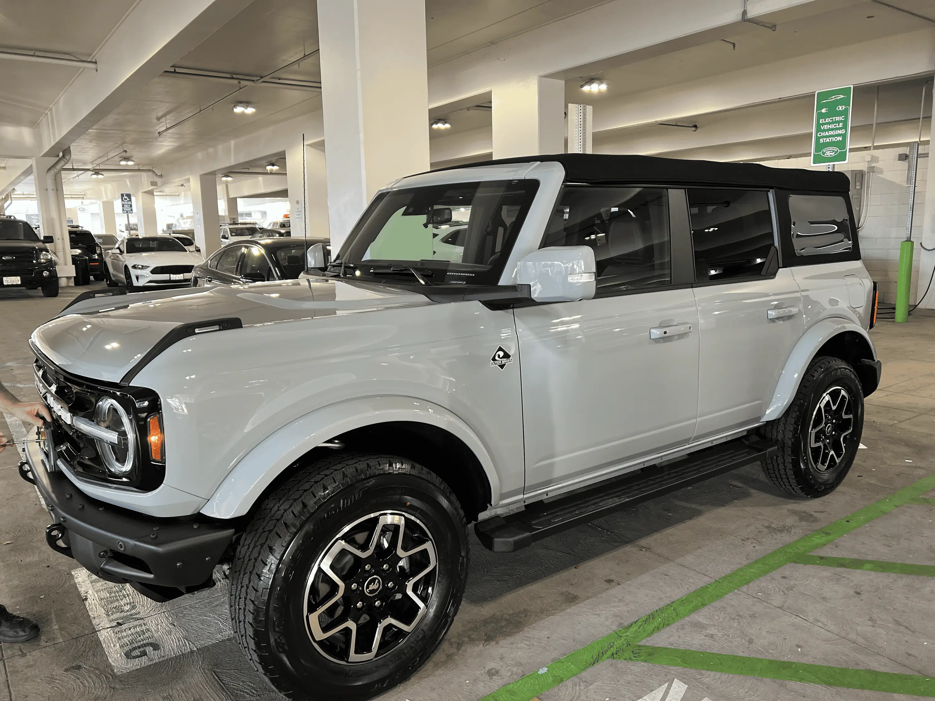 Ford Bronco She's finally here.... tempImageMFrIy