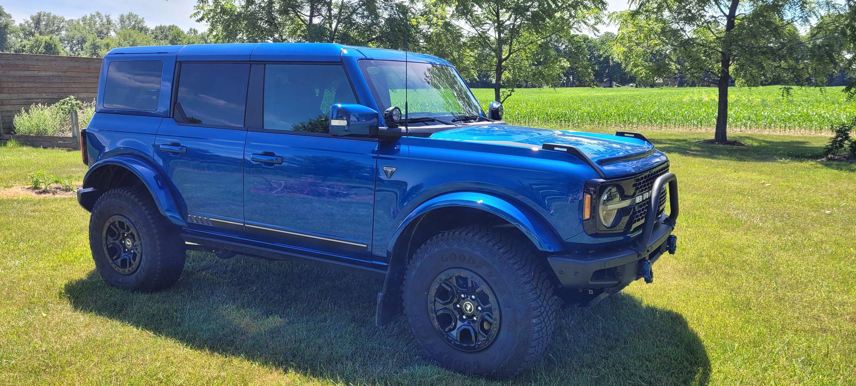 Ford Bronco Look what I did - painted MIC hardtop, fender flares, side mirrors [updated with doors-on photos] 20220624_153201-