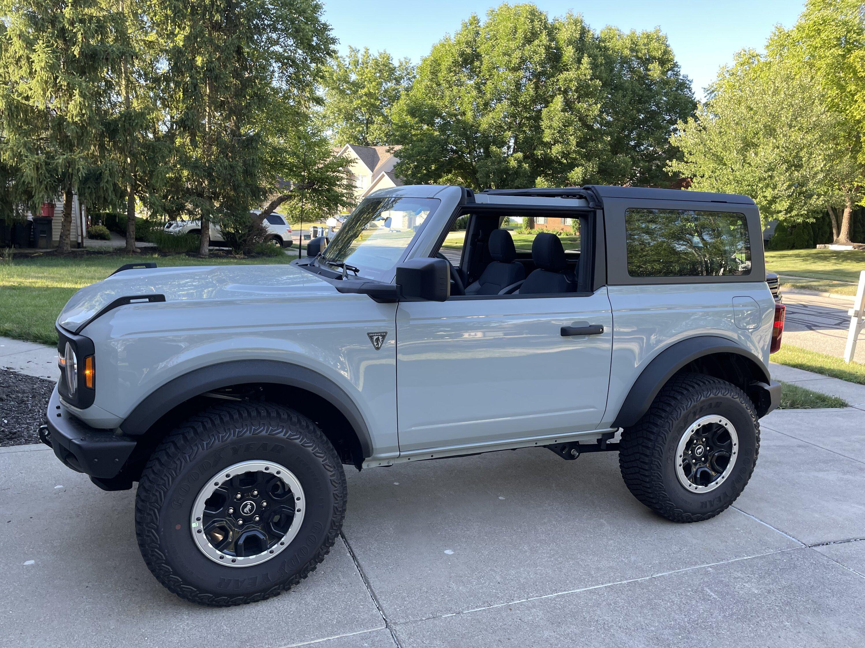 Ford Bronco 05/30/2022 Build Week Group DE58ECAD-5A37-40E9-A704-F597A5401BFB