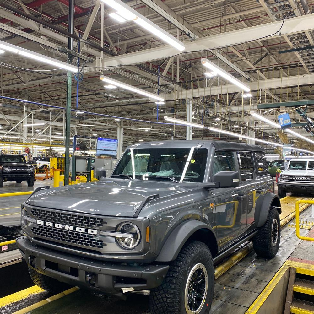 Ford Bronco CARBONIZED GRAY Bronco Club image-1