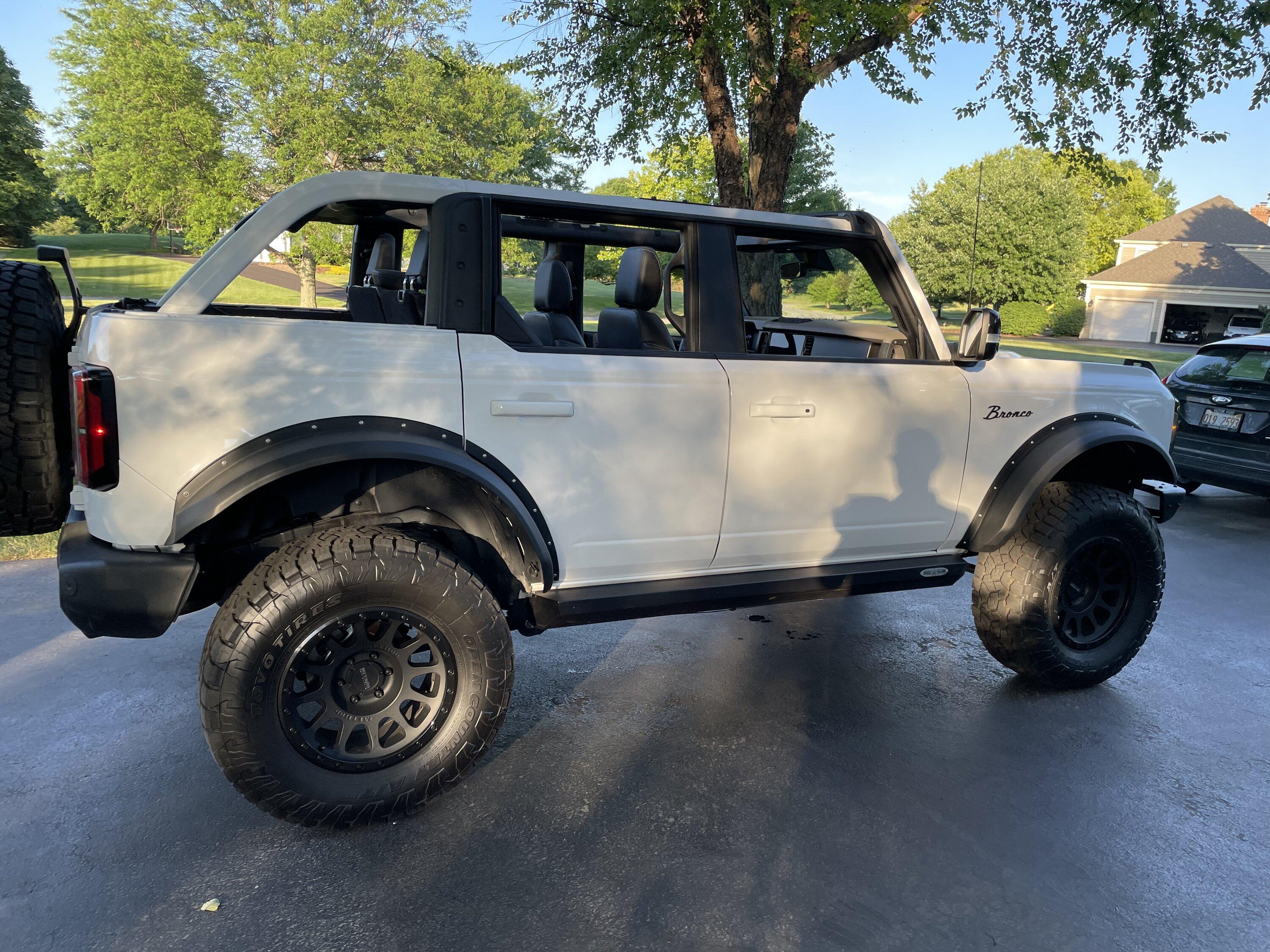 Ford Bronco Rock Slide Engineering Power Steps. YES! 8EED9FBA-8424-4401-A472-424C42DACF0F