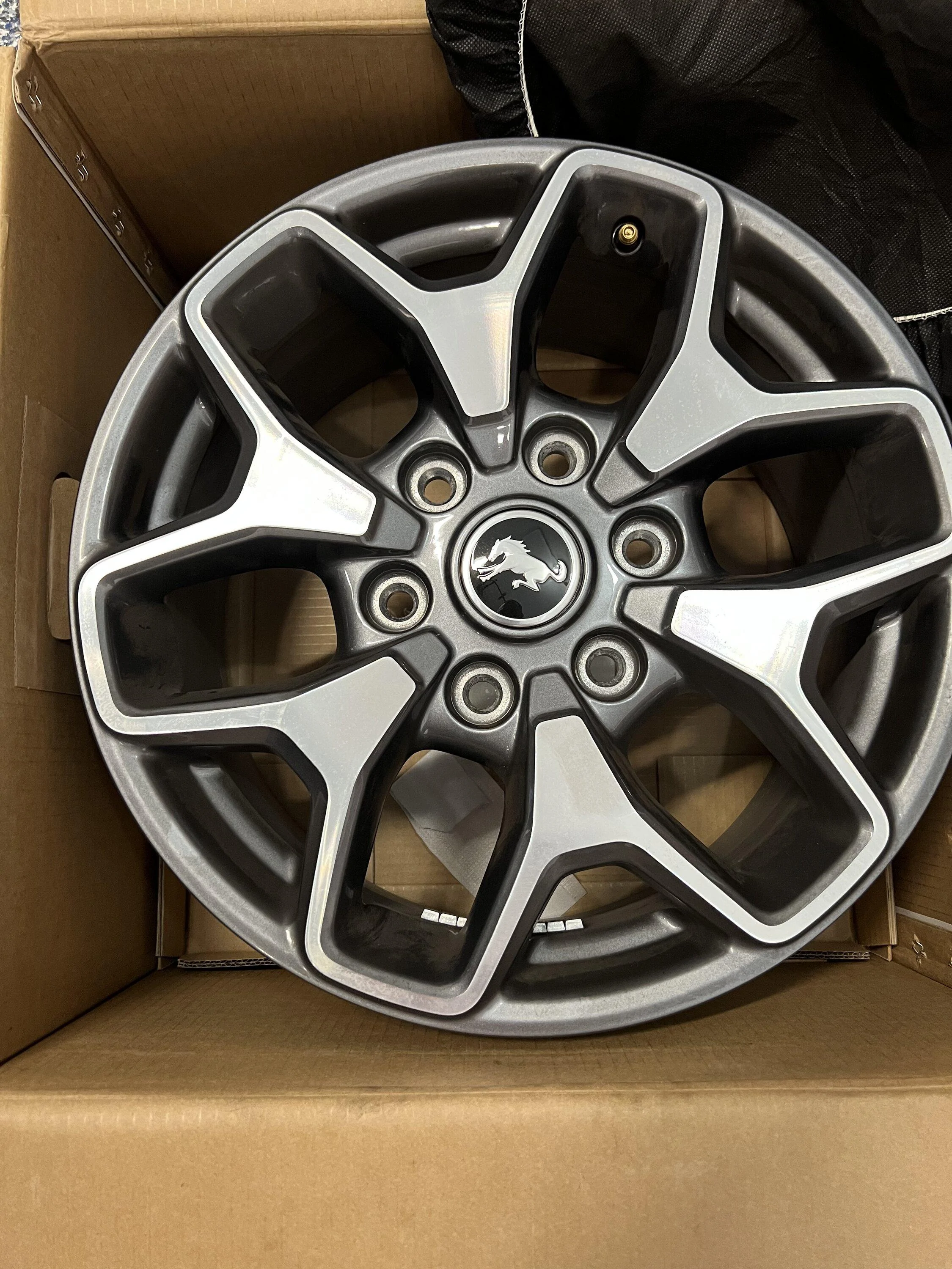 Ford Bronco 5 Badlands Wheels - SOLD ! F7DF7F24-16FF-4443-879F-82683E1CC40C