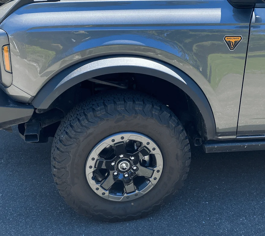 Ford Bronco Badlands Upgraded Wheels non SAS Screen Shot 2022-06-25 at 5.49.37 PM