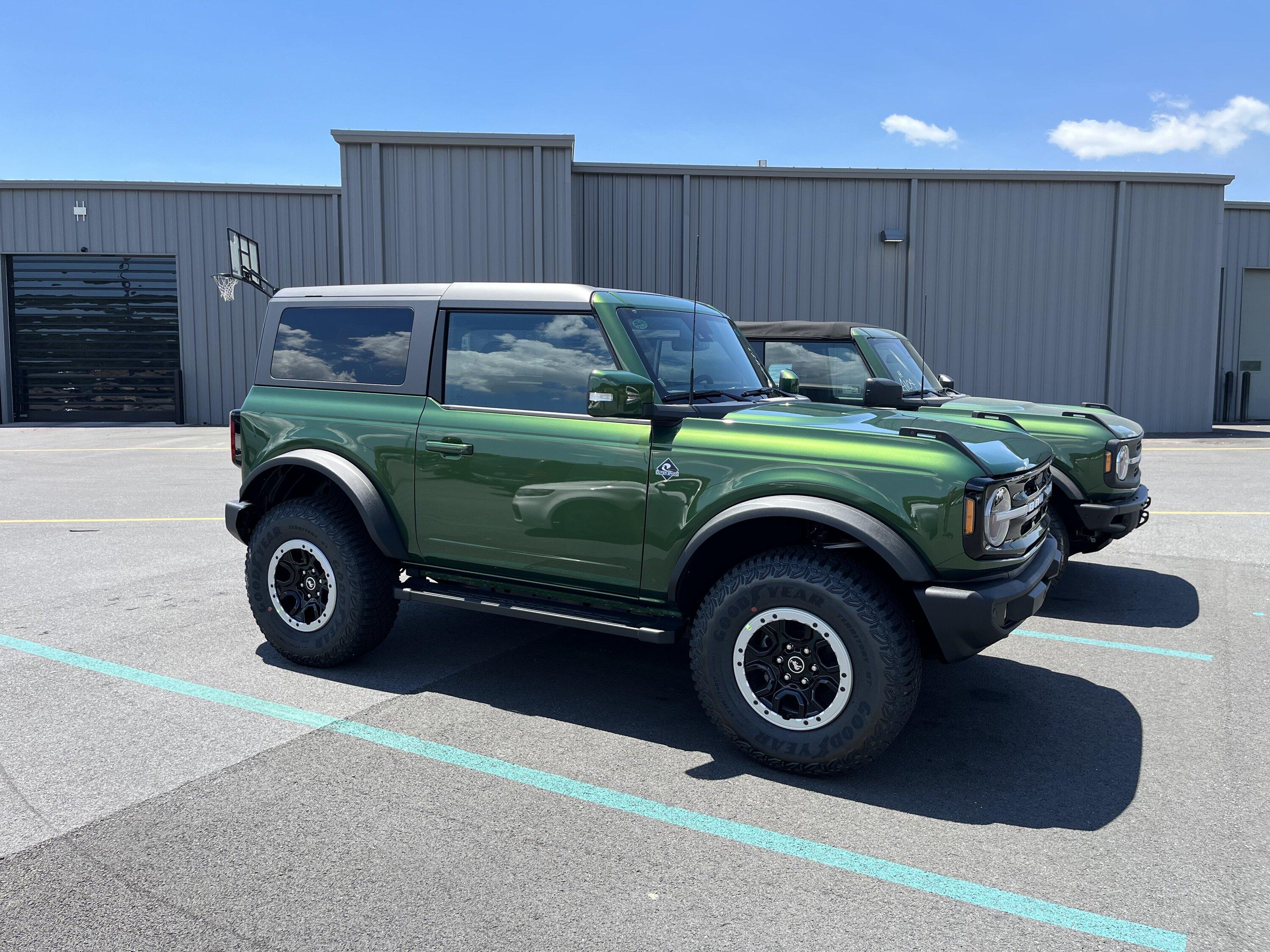 Ford Bronco 6/20/22 Build Week Group 7501C676-538E-4808-8B00-ECA071BA8F48