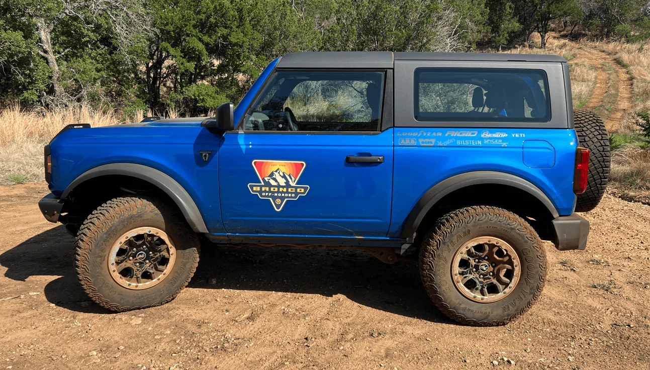 Ford Bronco Off-Rodeo Failure: No Manual Broncos Available 1656301372597