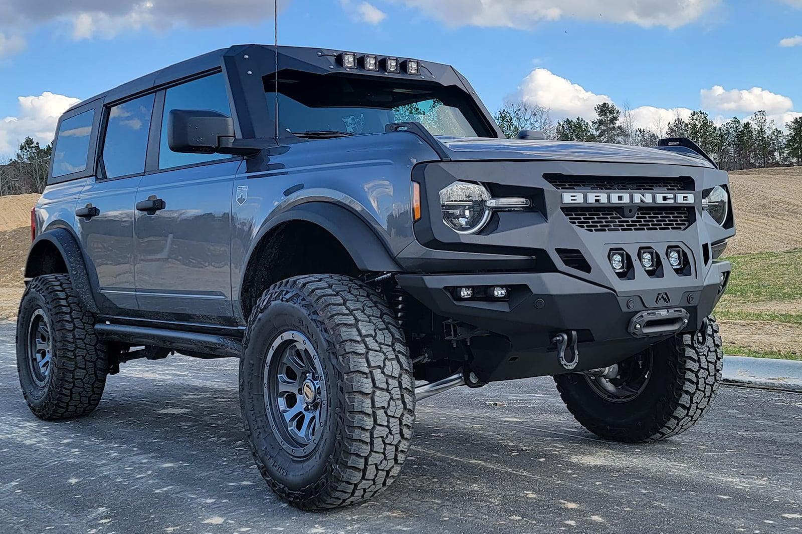 Ford Bronco Off-Rodeo Failure: No Manual Broncos Available 964564