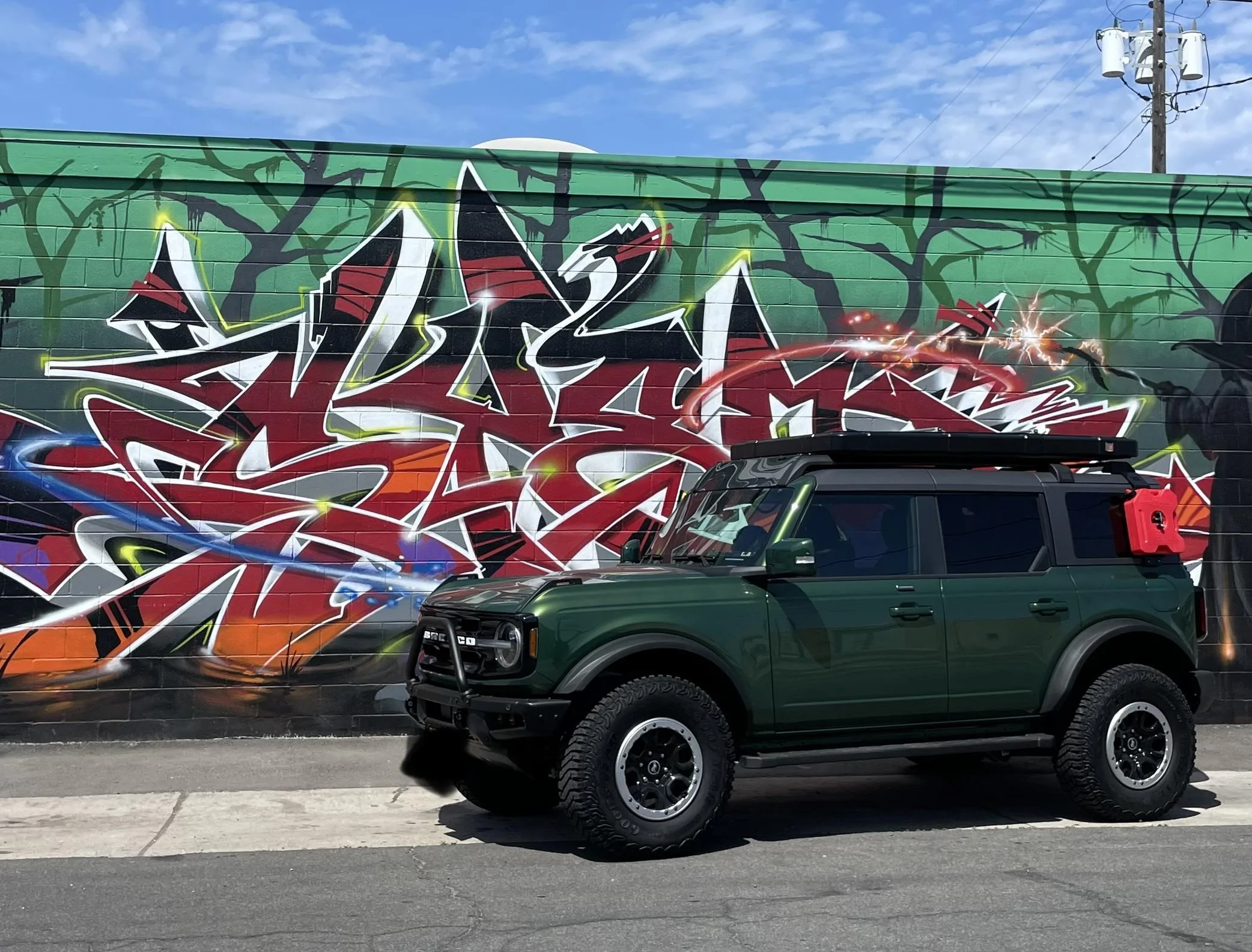 Ford Bronco ERUPTION GREEN Bronco Club 5162EB14-2E39-42DE-AE3F-E4A62CFBB3B2