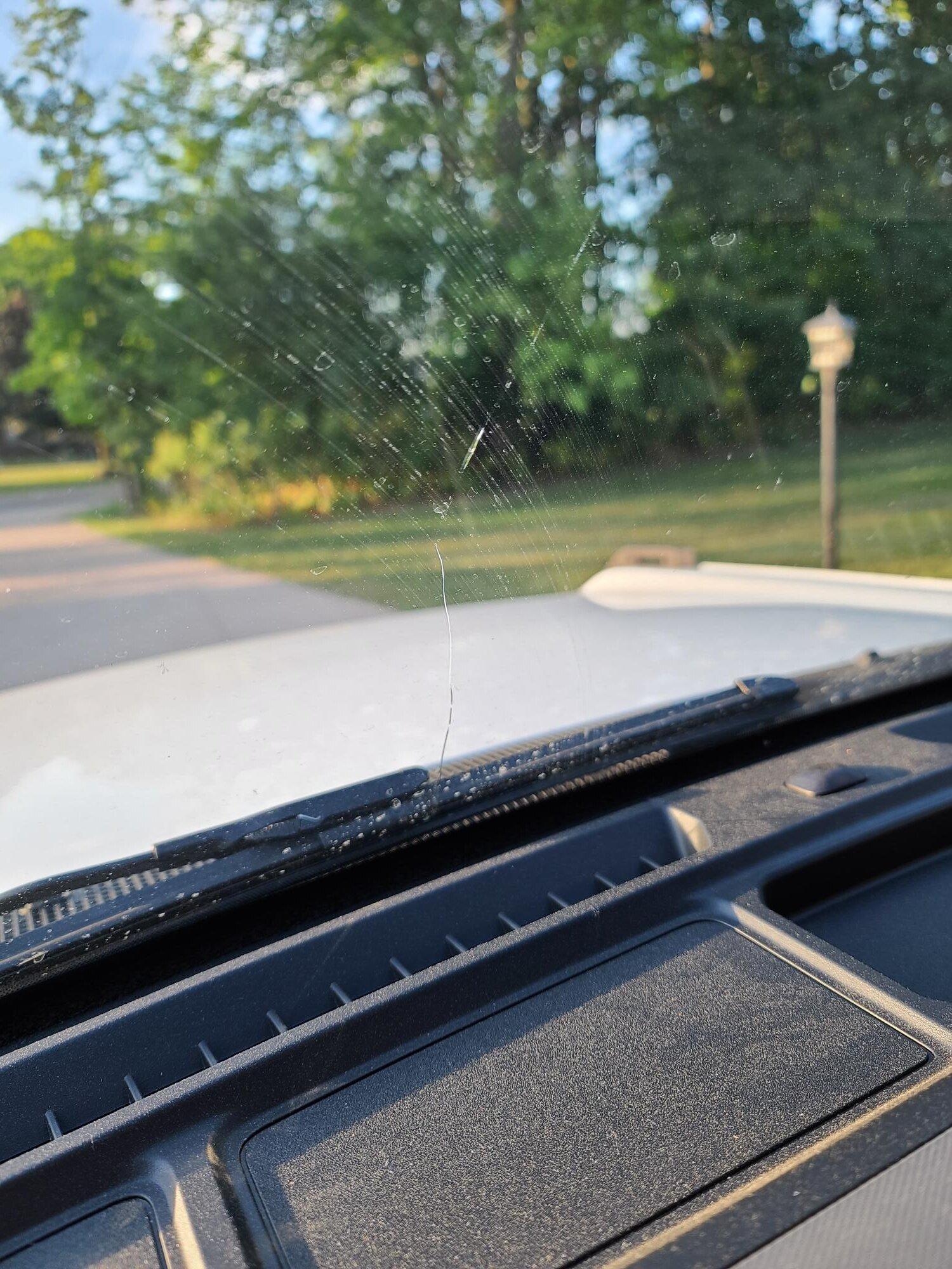 Ford Bronco Another Broken windshield... 20220626_201149