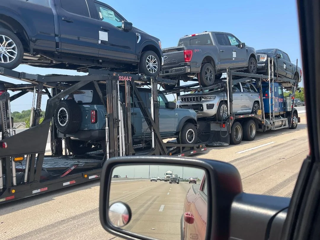 Ford Bronco 4/18/22 Build Week Group. Truck Hauler