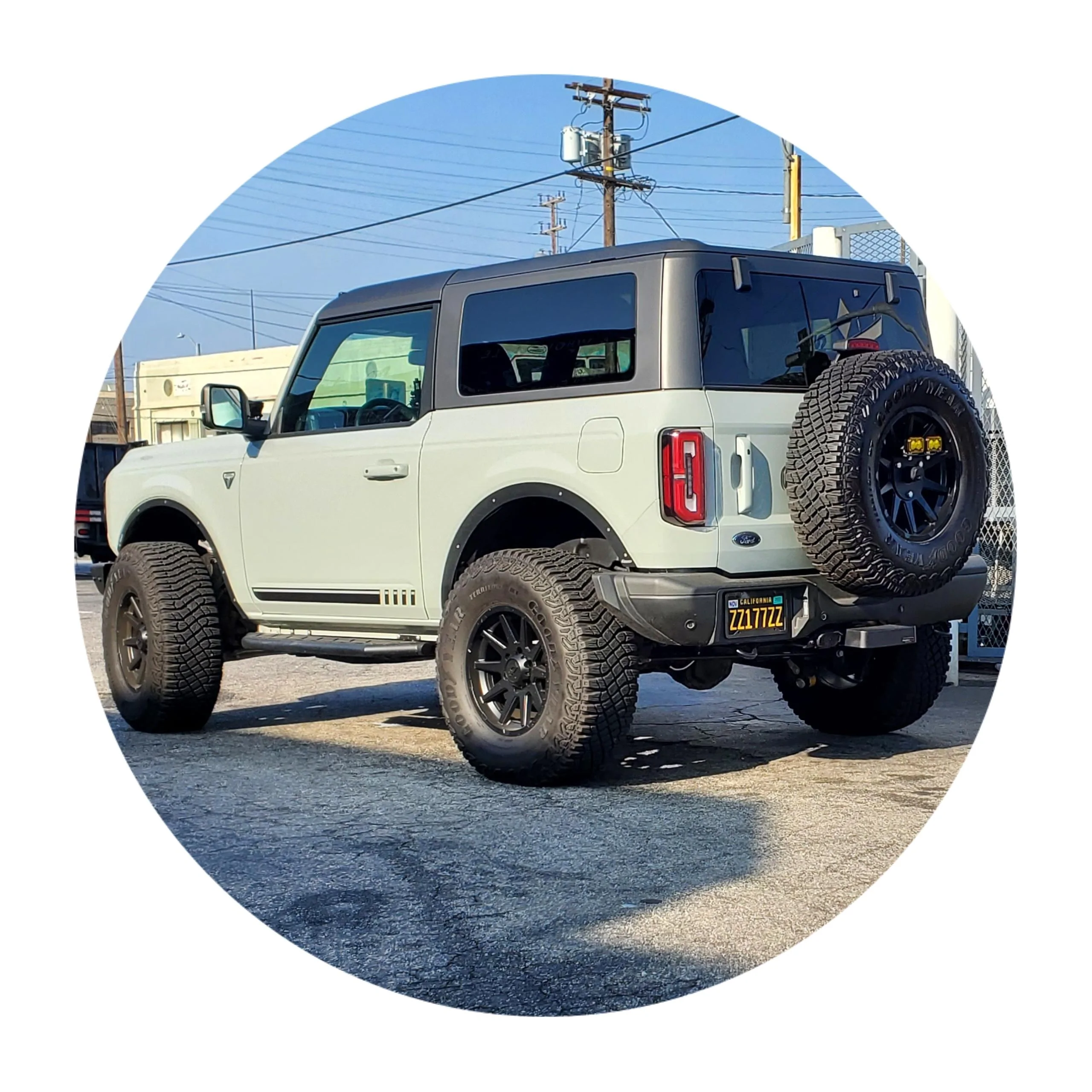 Ford Bronco Show us your installed wheel / tire upgrades here! (Pics) PhotoGrid_Plus_1654973588879