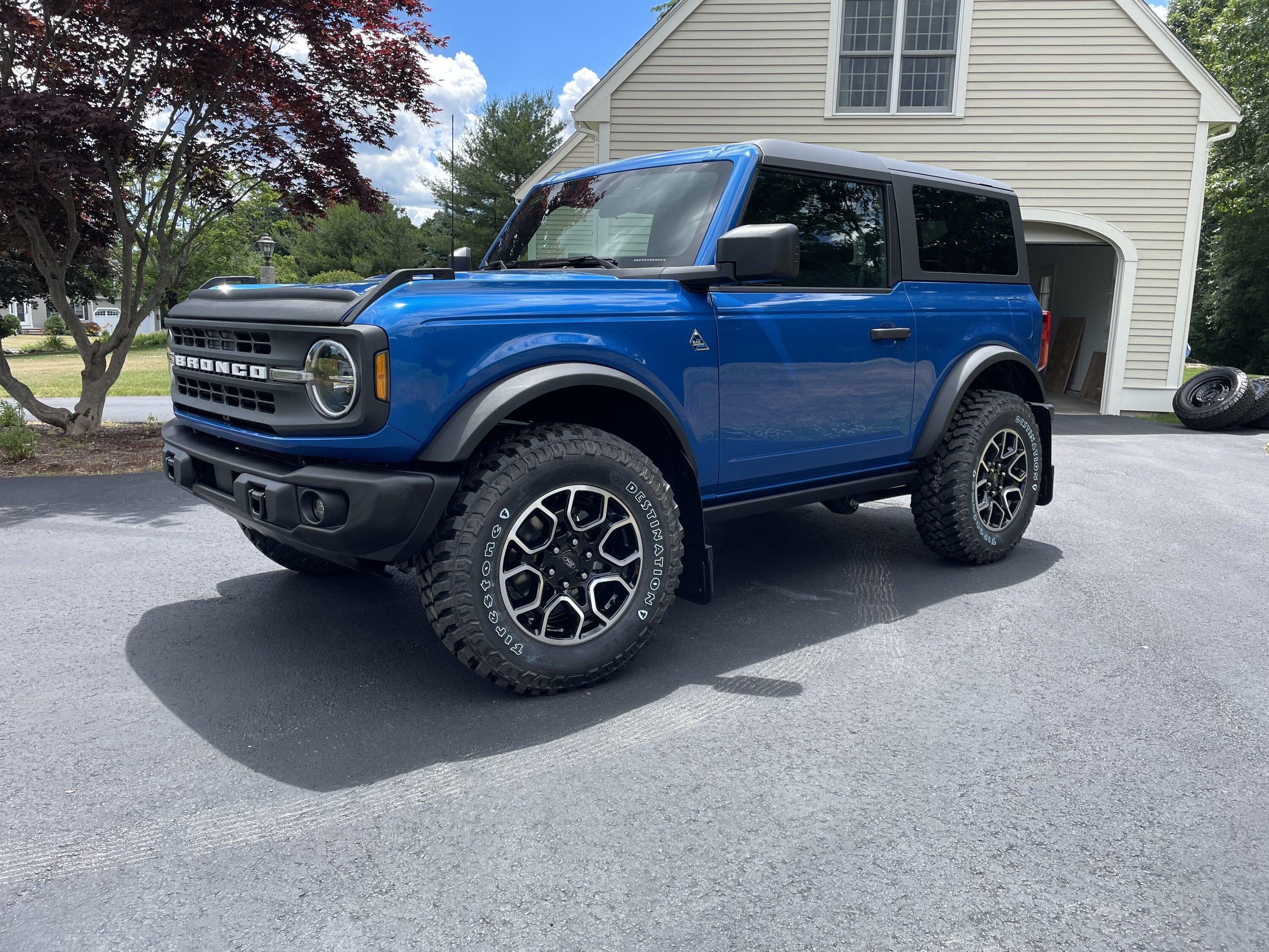Ford Bronco F-150 wheels installed on 2-door Black Diamond BE614777-D127-44DF-B3EF-62A0BF913C4F