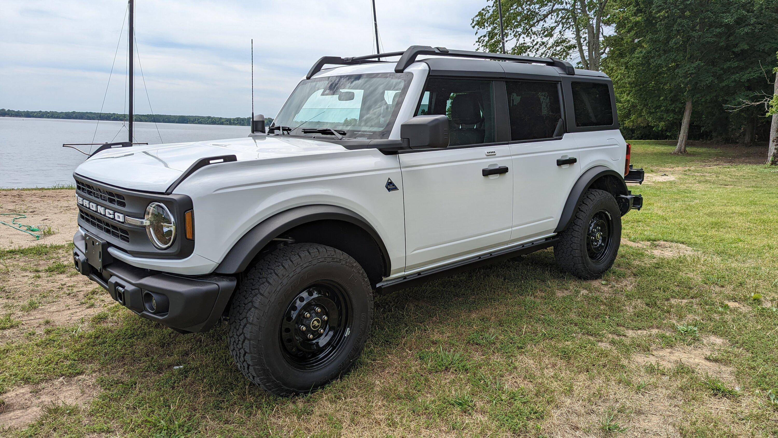 Ford Bronco Ultimate Black Diamond Non-Sasquatch pics thread WhiteBD