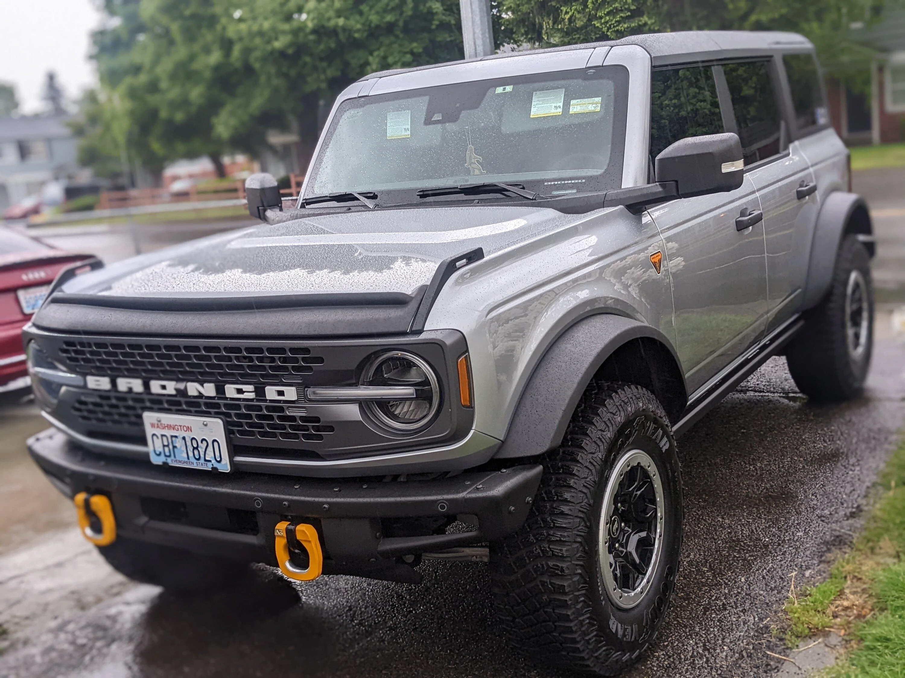 Ford Bronco ICONIC SILVER Bronco Club PXL_20220527_014732132.PORTRAIT